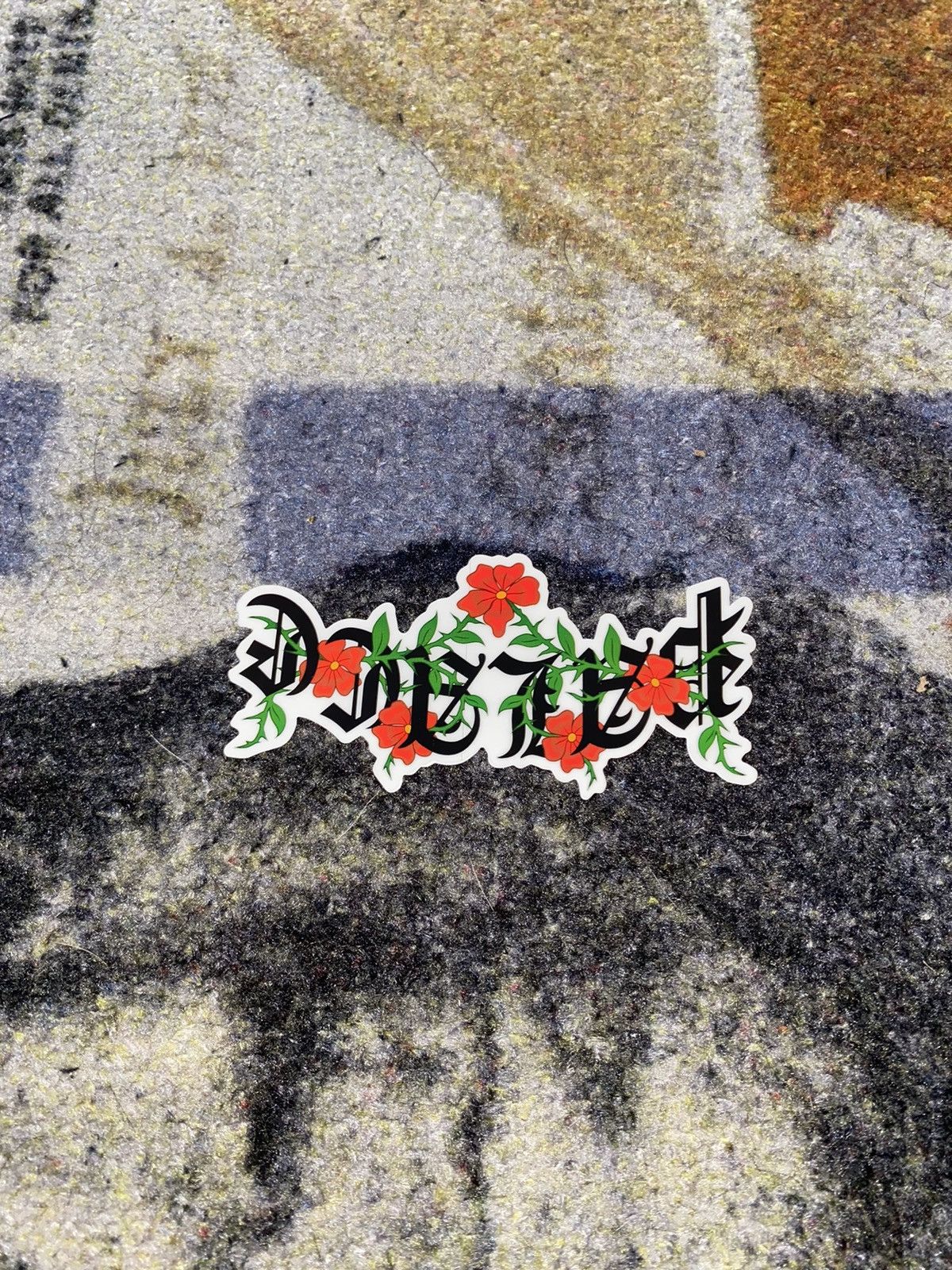 Palace Palace Flower Rose Logo Sticker Size ONE SIZE - 1 Preview