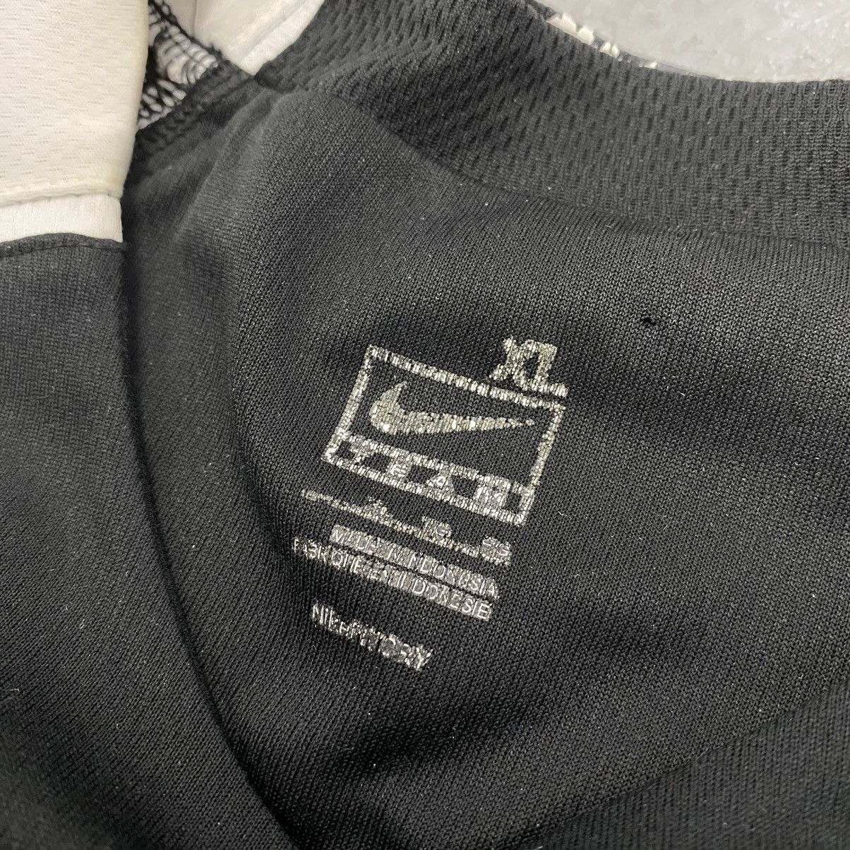 Japanese Brand × Nike × Vintage Vtg Y2K Team Nike Axe Bodyspray Promo Jersey Bloke Size US XL / EU 56 / 4 - 6 Thumbnail