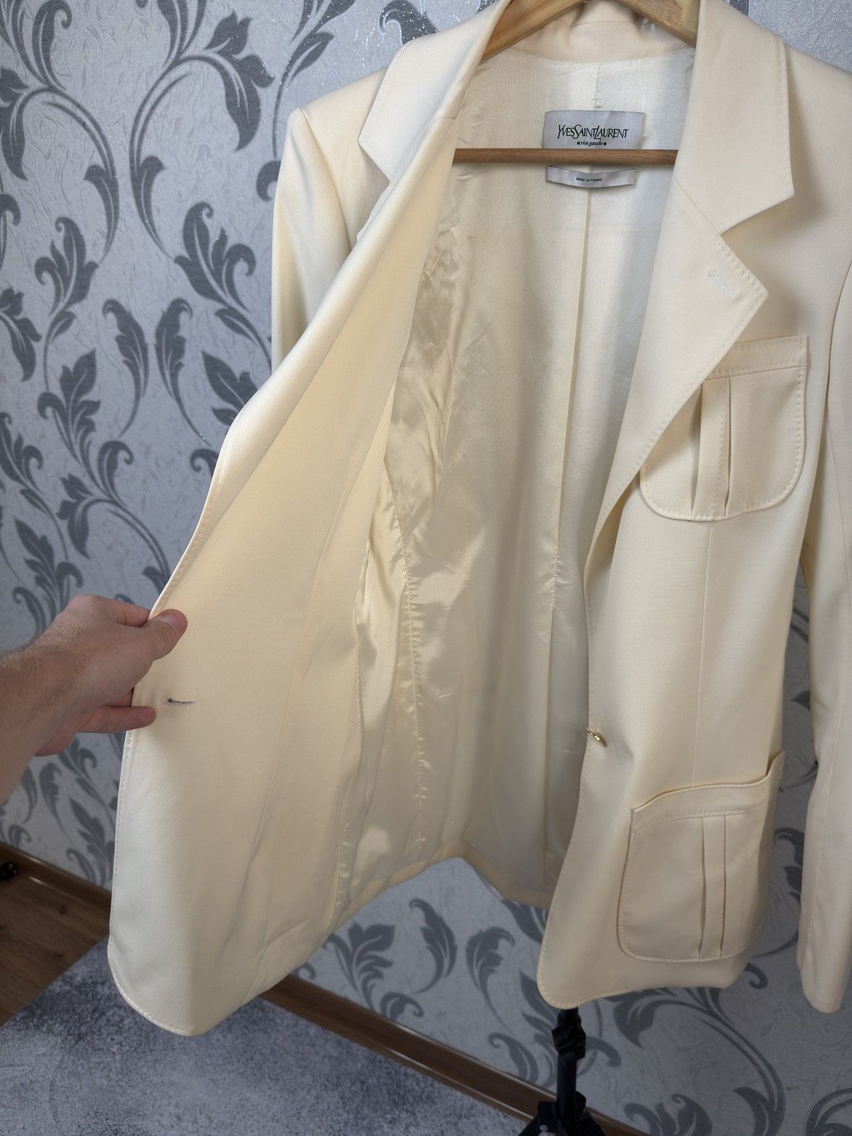 Yves Saint Laurent YVES SAINT LAURENT RIVE GAUCHE BEIGE BLAZER JACKET LANA WOOL Size M / US 6-8 / IT 42-44 - 12 Thumbnail