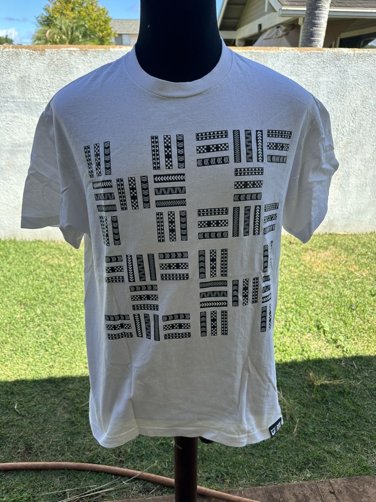 Other PreOwned Hawaii's Finest Nowemapa White Men's Large Size US L / EU 52-54 / 3 - 1 Thumbnail