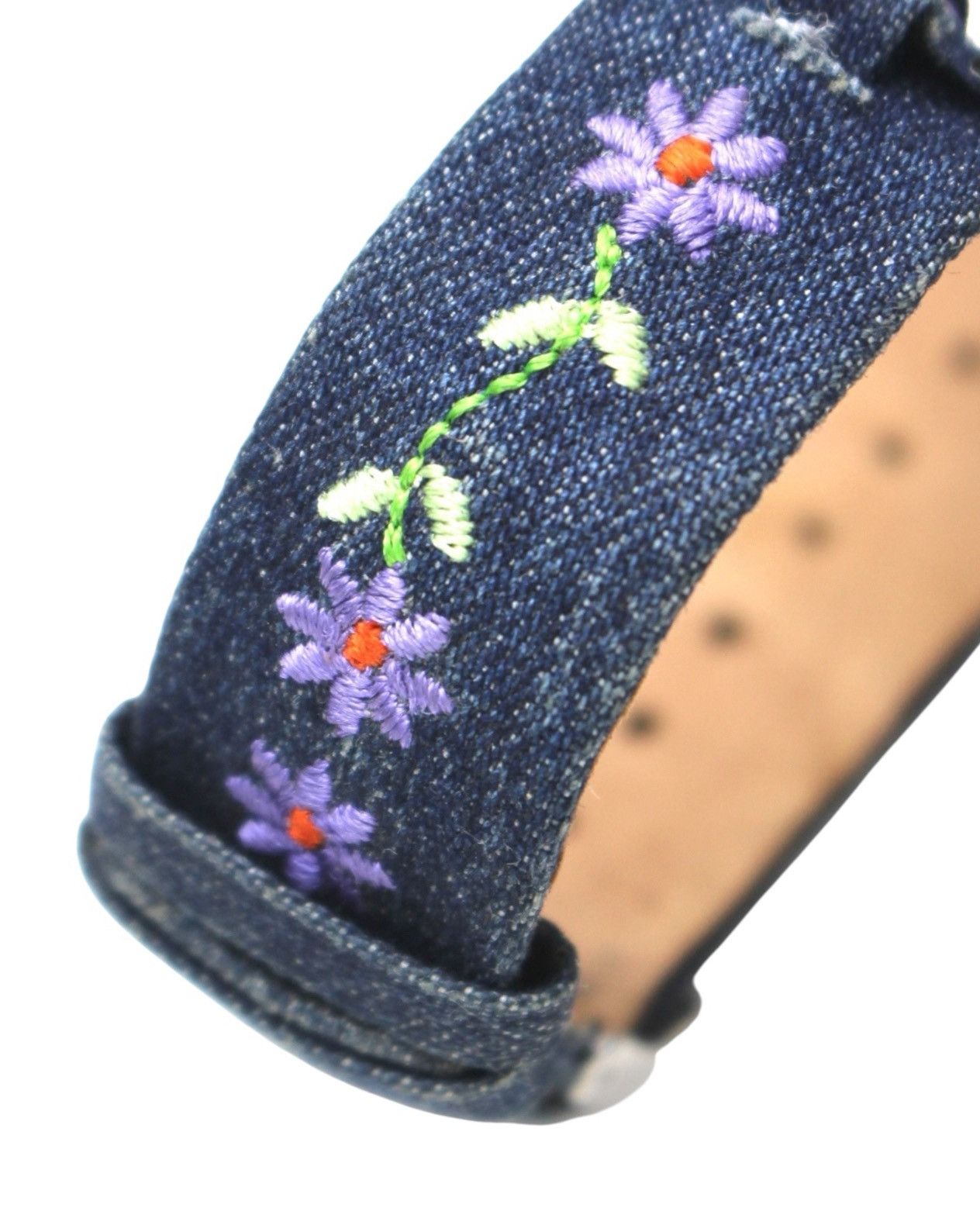 Vintage 2000S TMX JAPAN EMBROIDERED FLOWERS W DENIM BAND WATCH Size ONE SIZE - 5 Thumbnail