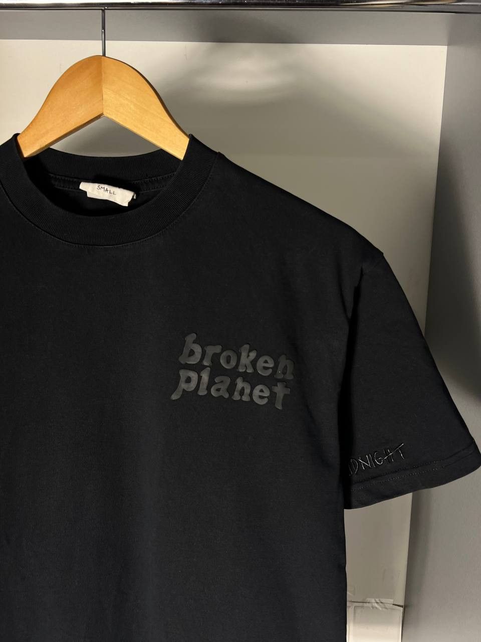 Cartoon Network VERY RARE BROKEN PLANET CASUAL DESIGNER T-SHIRT Y2K Size US S / EU 44-46 / 1 - 4 Thumbnail