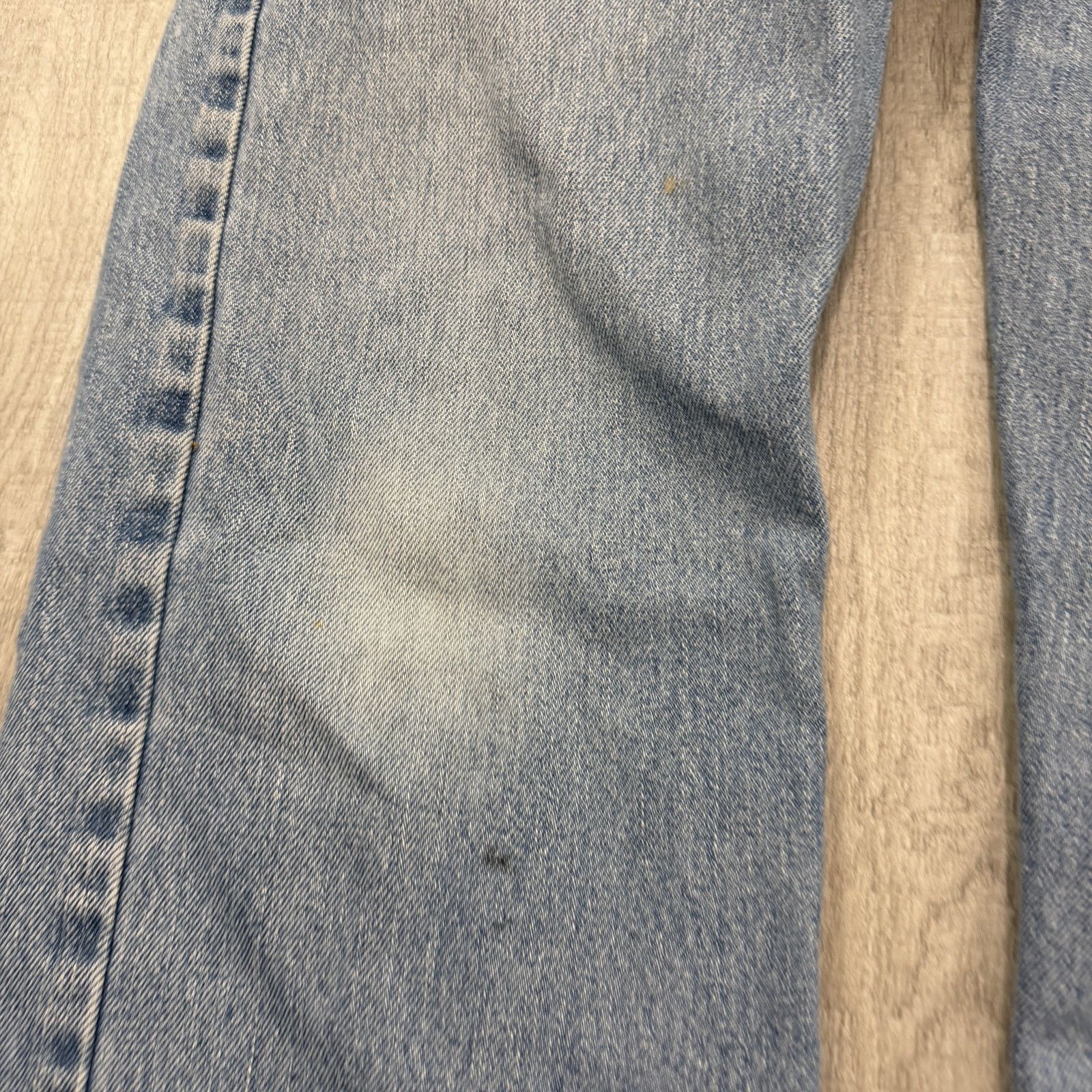 Vintage Vintage Levis 505 Jeans Men's 34x32 Blue Denim Regular Fit Size US 34 / EU 50 - 5 Thumbnail