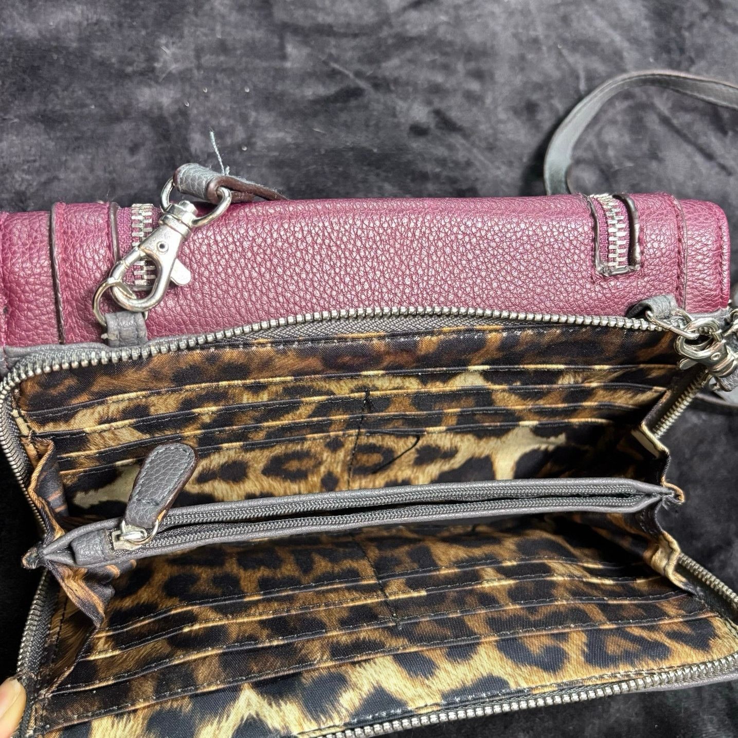 Jessica Simpson Black & Burgundy Jessica Simpson Purse Size ONE SIZE - 6 Thumbnail
