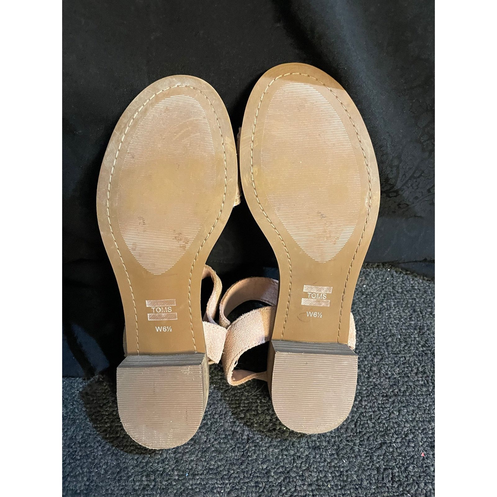 Toms TOMS Camilia Pink Suede Sandal Block Heel Ankle Strap 6.5 Size US 6.5 / IT 36.5 - 7 Thumbnail