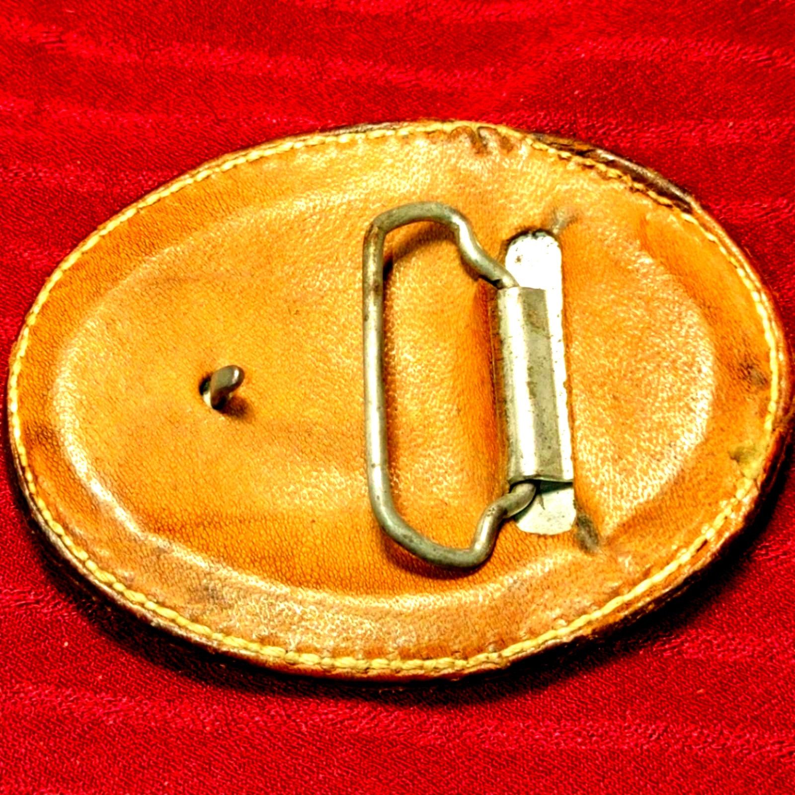 Vintage Absolutely gorgeous leather belt buckle Size ONE SIZE - 3 Thumbnail