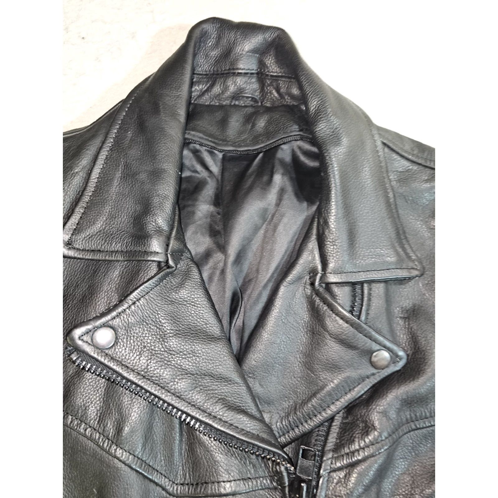 Vintage VINTAGE Leather Motorcycle Jacket Full-Zip Belted Heavyweight 90s Women’s Sz Medium Black Size M / US 6-8 / IT 42-44 - 3 Thumbnail