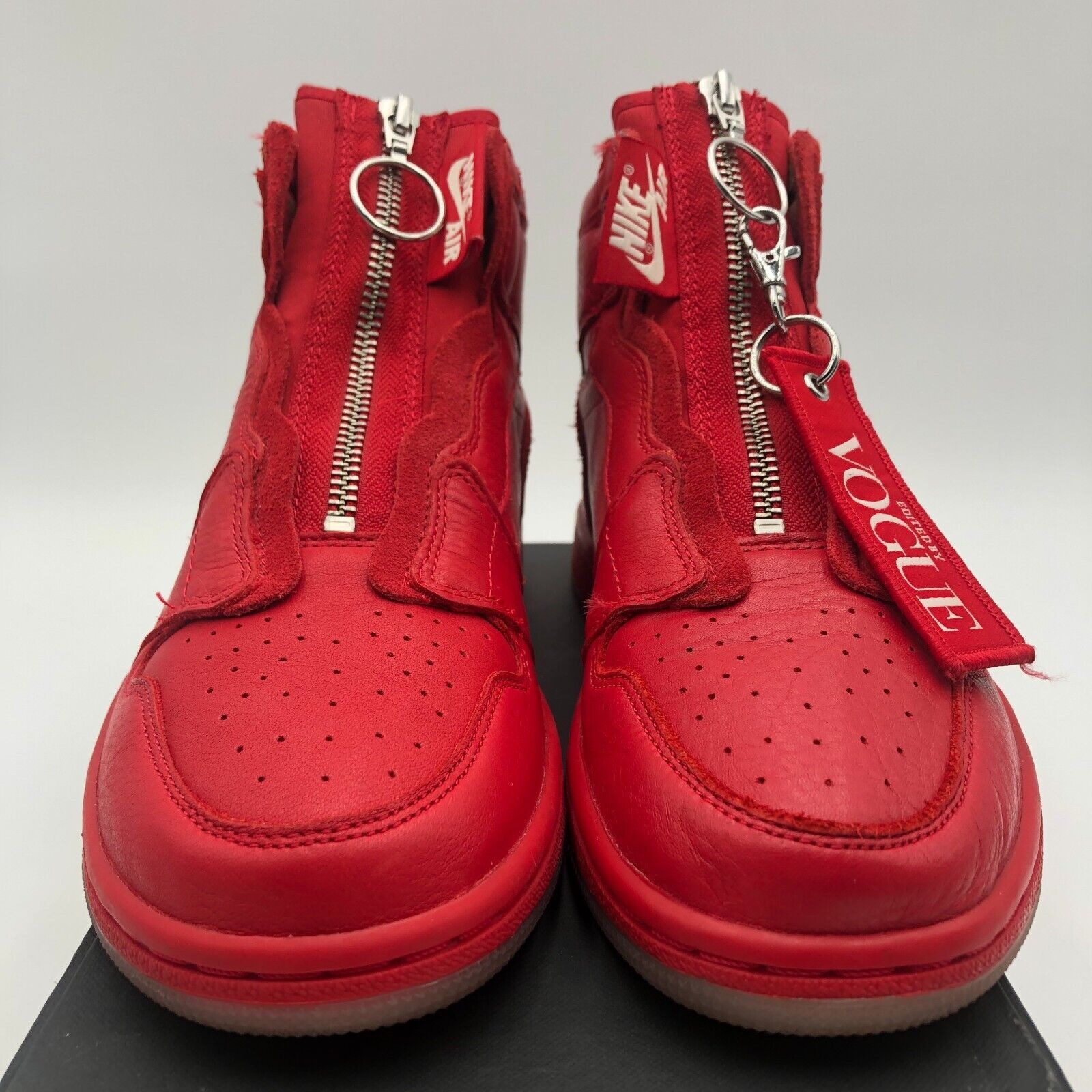 Jordan Brand × Vogue Size 6.5 - Jordan 1 Retro High Zip x Anna Wintour Red Size US 6.5 / IT 36.5 - 5 Thumbnail