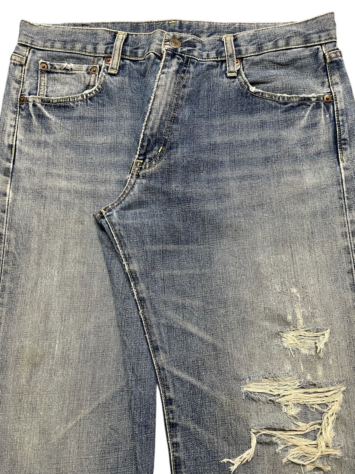 Uniqlo Vintage Japanese Uniqlo Blue Faded Wash Distressed Baggy Size US 34 / EU 50 - 4 Thumbnail