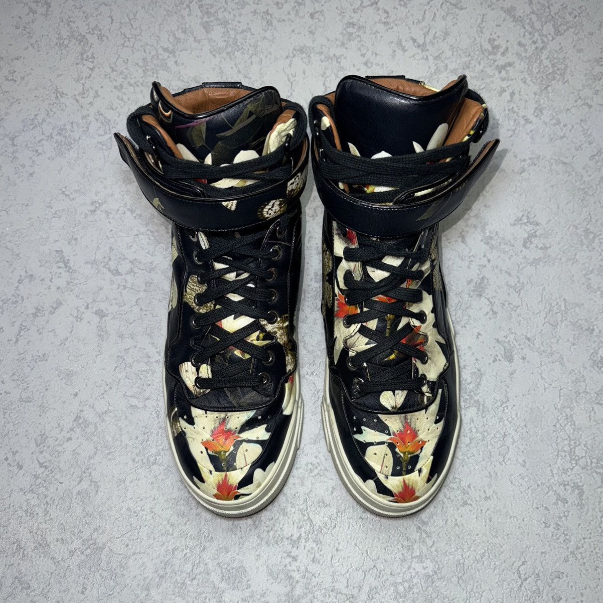 Givenchy Vintage F/W 2014 Givenchy Tyson High-Top Sneakers Butterfly Size US 7.5 / EU 40-41 - 4 Thumbnail