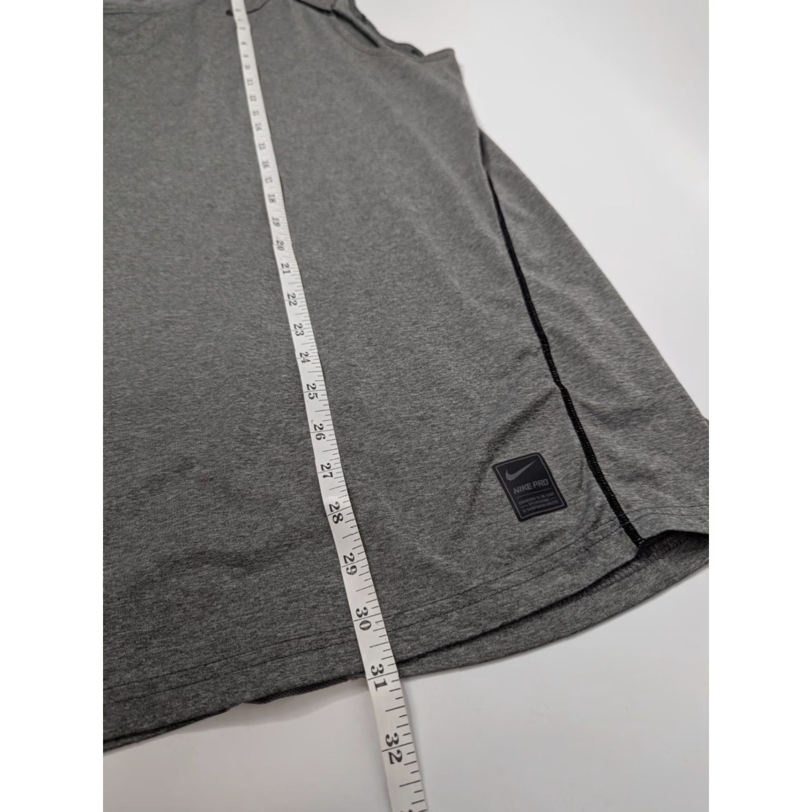 Nike Nike Pro Tank Top Men's Large Sleeveless DriFit Athletic Shirt 703102-091 Gray Pro Size US L / EU 52-54 / 3 - 5 Thumbnail
