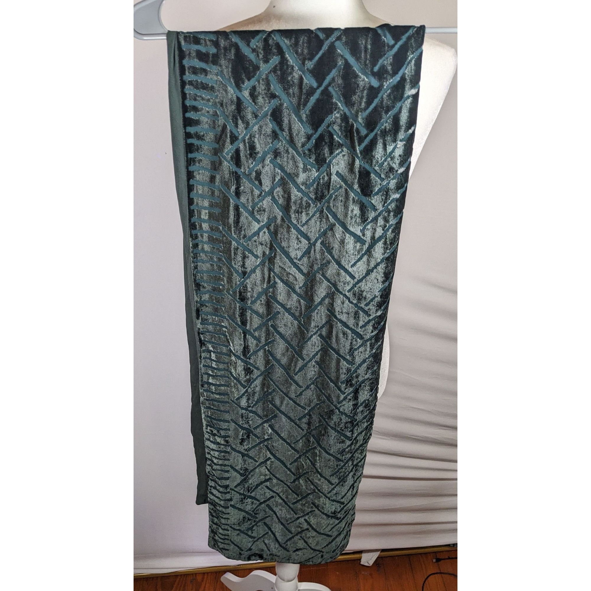 Other Vintage Dark Blue Criss Cross Geometric Velvet Burnout Scarf Size ONE SIZE - 7 Thumbnail