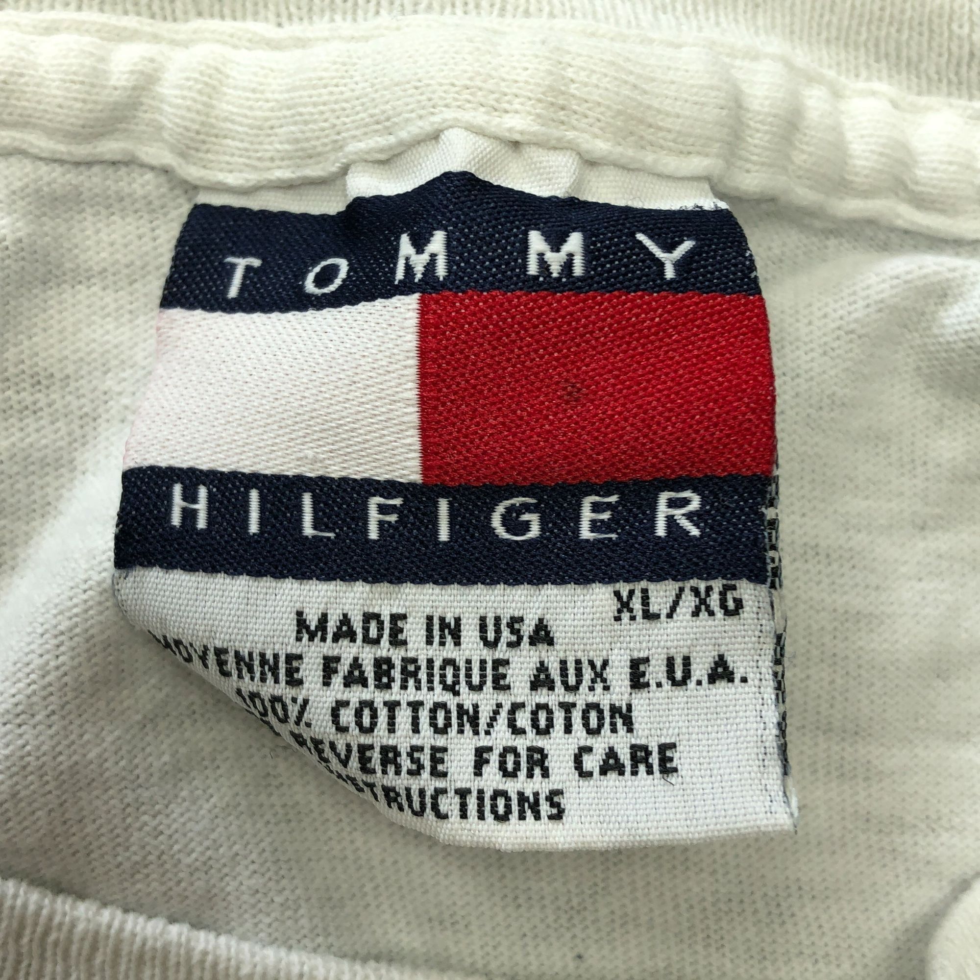 Tommy Hilfiger Vintage Pre-Owned Tommy Hilfiger Crest Large Spellout White Size US XL / EU 56 / 4 - 7 Thumbnail