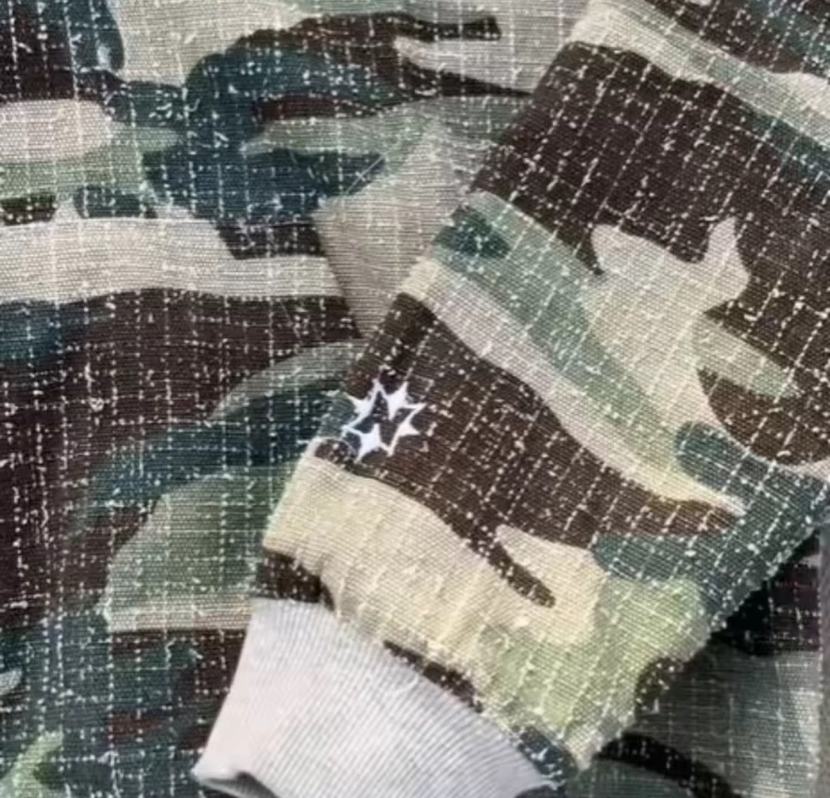 Other High Street Retro Ins Double Sided Camouflage Hoodies Size US L / EU 52-54 / 3 - 5 Thumbnail