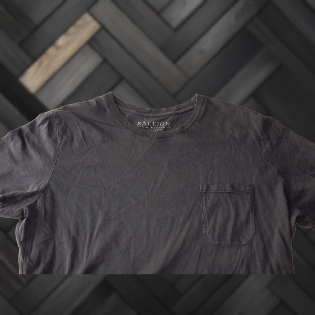 Raleigh Denim Raleigh Denim Workshop Men's USA Made Pocket T Shirt M Gray Cotton Short Sleeve Shirt Mens Size US M / EU 48-50 / 2 - 1 Thumbnail