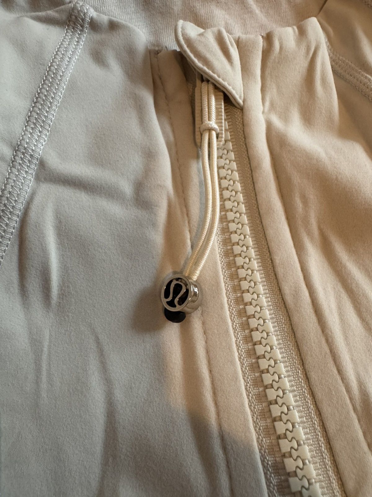 Lululemon Lulu Nulu define jacket Size S / US 4 / IT 40 - 4 Thumbnail