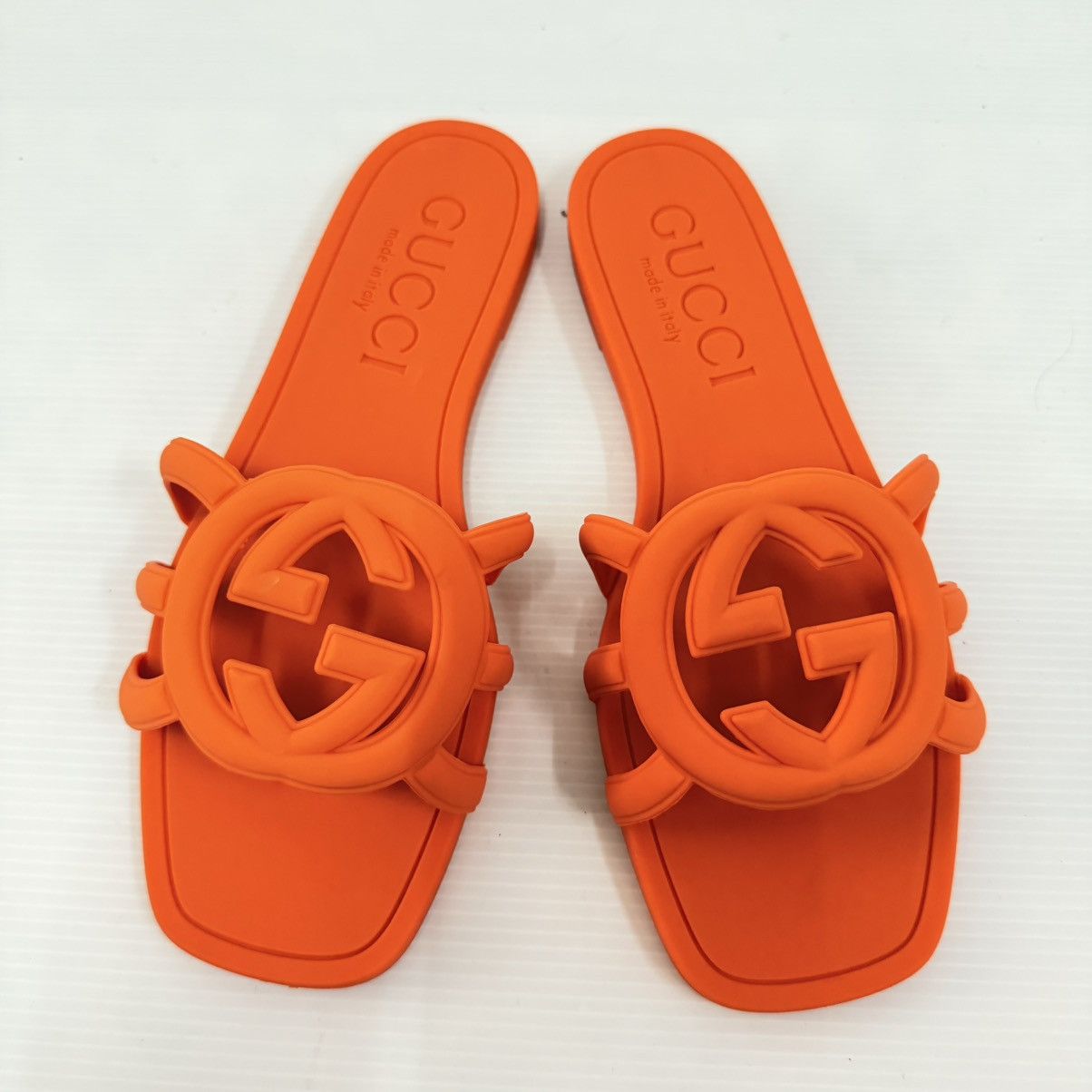 Gucci Gucci Rubber Interlocking G Slide Sandals Persimmon Orange Size US 8 / IT 38 - 1 Thumbnail