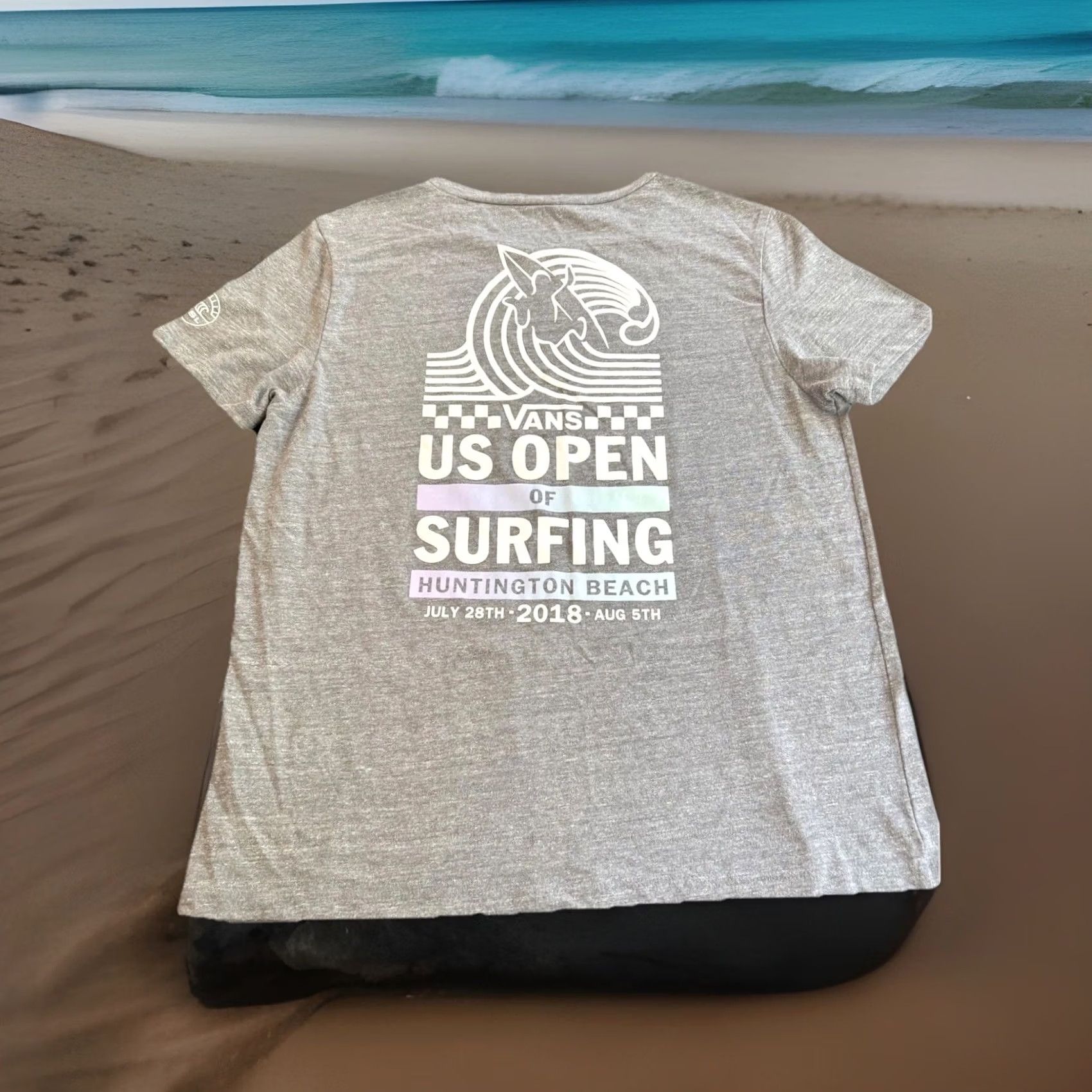 Vans VANS Surf Shirt Women’s XL T-Shirt Gray Short Sleeve Crew Neck 2018 WSL US Open Huntington Beach Aquaman Limited Edition Vintage No N/A Size XL / US 12-14 / IT 48-50 - 2 Thumbnail