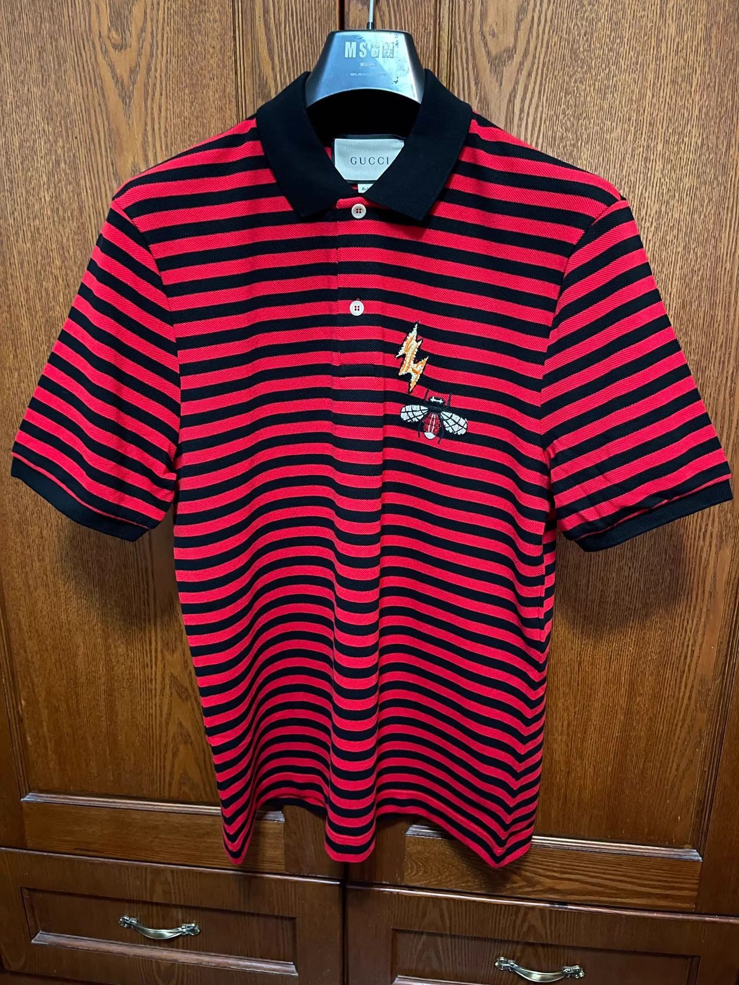 Gucci Red Black Striped Polo Shirt with Embroidered Design Size US L / EU 52-54 / 3 - 1 Thumbnail