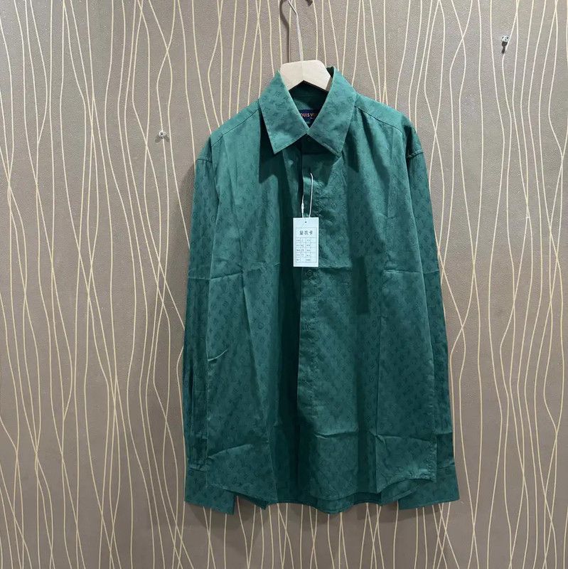 Louis Vuitton Louis Vuitton Green Cotton Men's Shirt 0089 Size US L / EU 52-54 / 3 - 1 Thumbnail