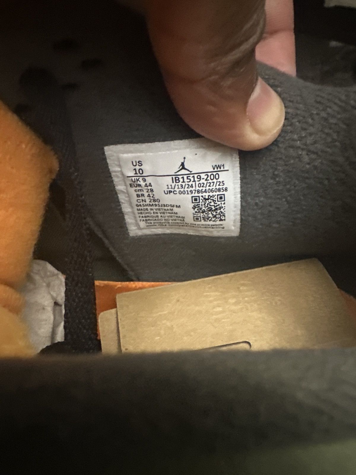 Jordan Brand Undefeated Jordan 4 Size US 10 / EU 43 - 8 Thumbnail