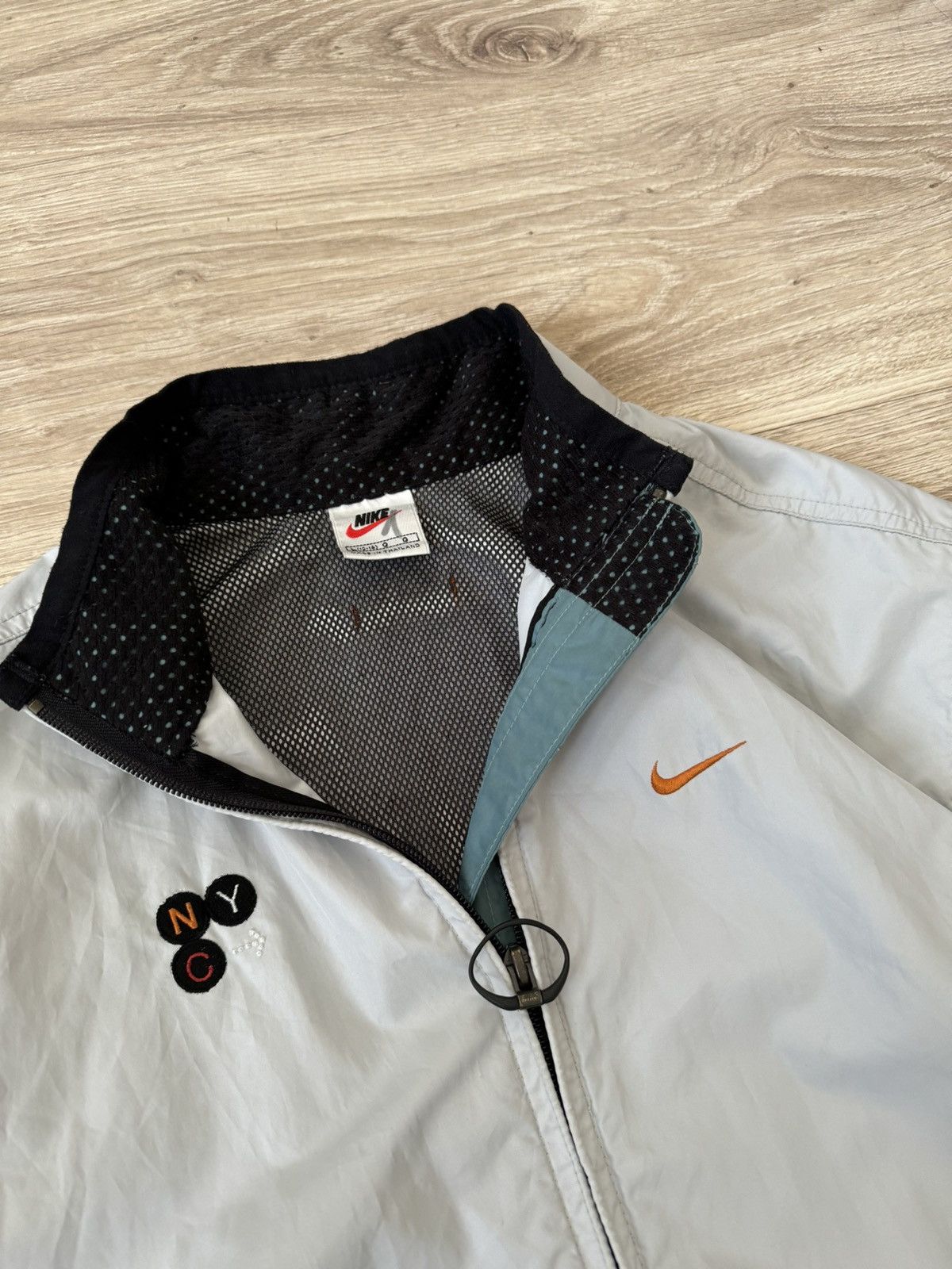 Nike × Vintage Vintage 90s Nike New York City Marathon Windbreaker Jacket Size L / US 10 / IT 46 - 3 Thumbnail