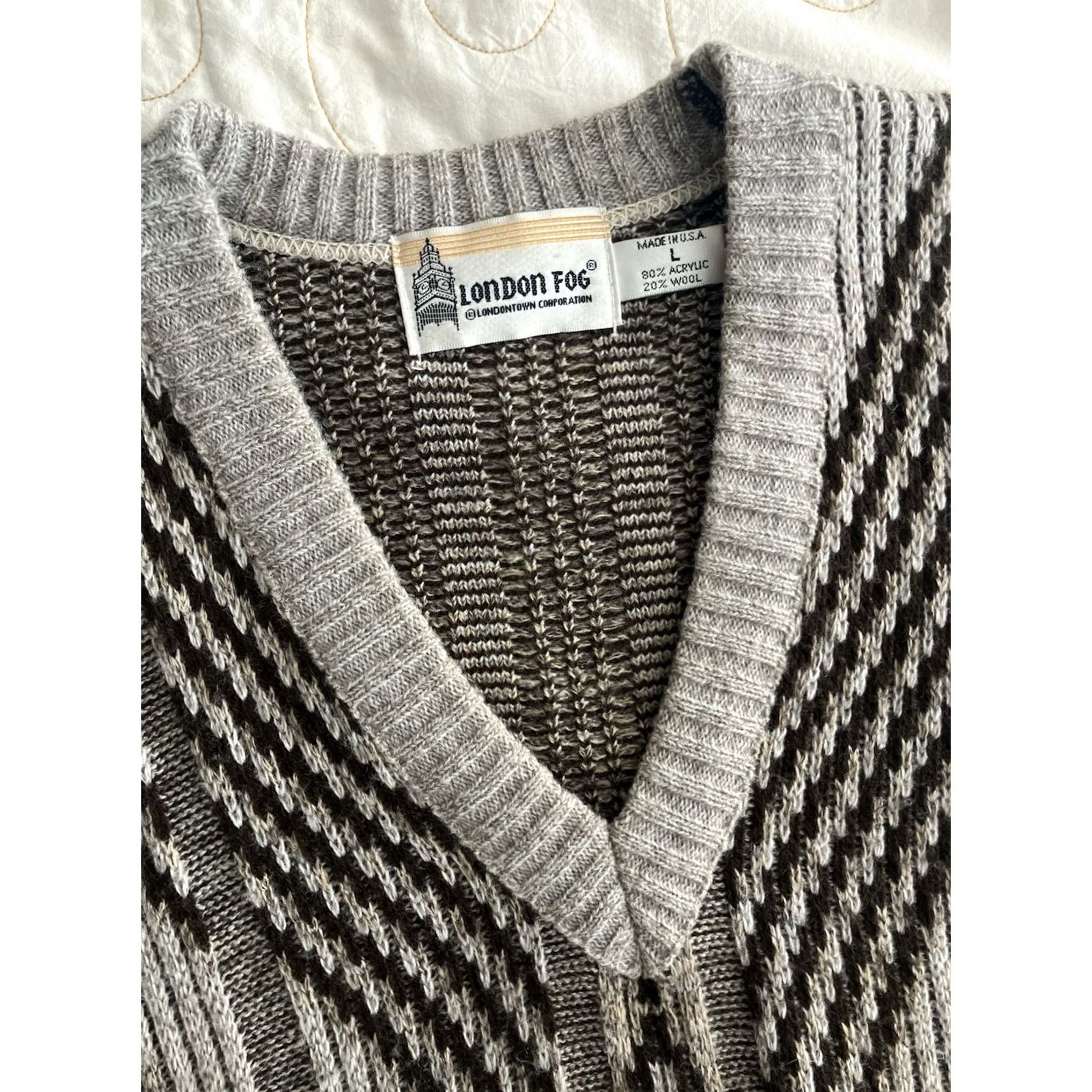 London Fog VINTAGE London Fog Sweater Vest Shirt Men L Brown Striped Wool Acrylic Grandpa USA Size US L / EU 52-54 / 3 - 2 Thumbnail