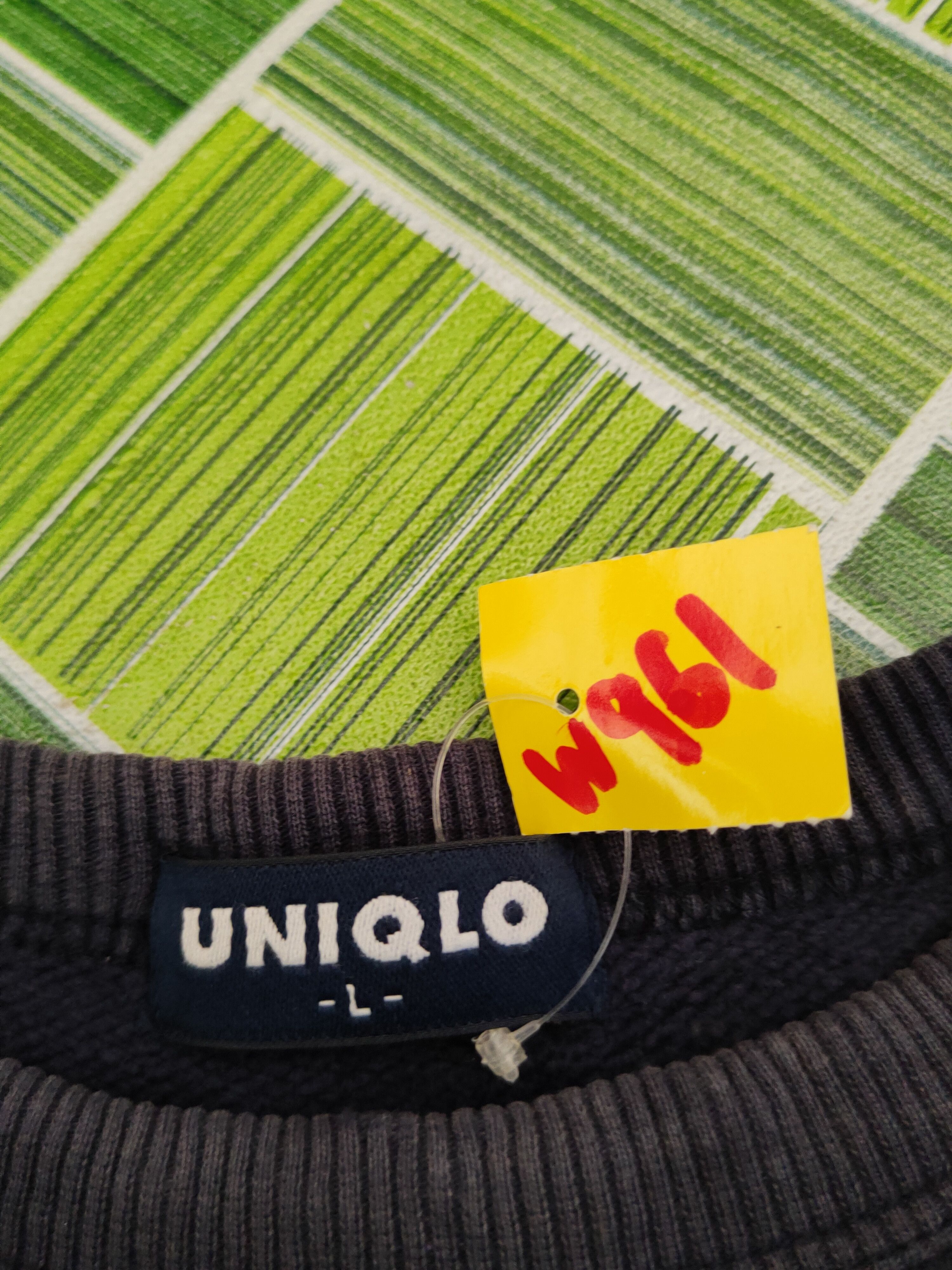 Japanese Brand × Vintage Uniqlo vintage ripped Navy Faded Sweatshirts #W961 Size US L / EU 52-54 / 3 - 12 Thumbnail