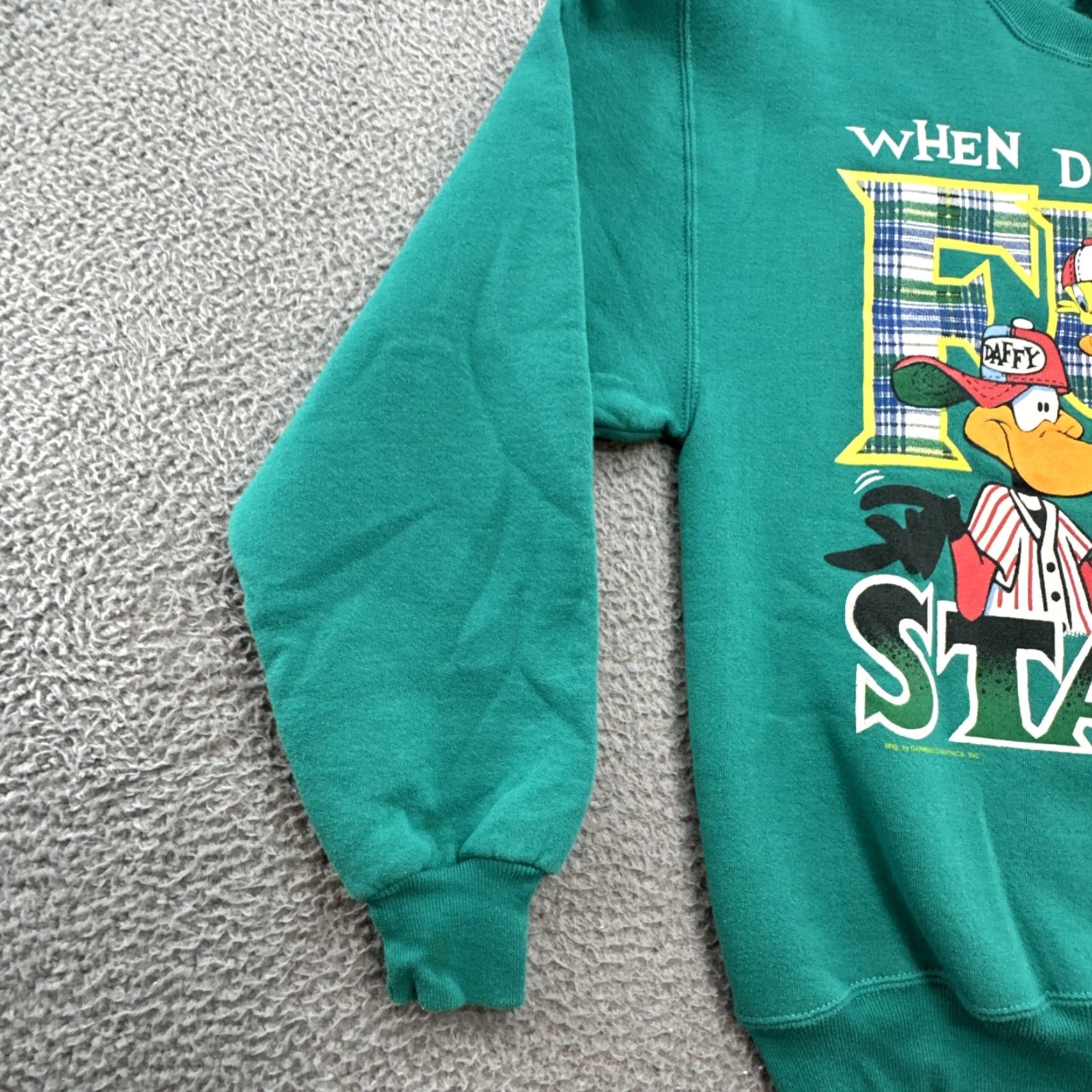 Vintage VINTAGE Looney Tunes Crewneck Shirt Mens M Green USA Daffy Tweety 1990s Size US M / EU 48-50 / 2 - 6 Thumbnail