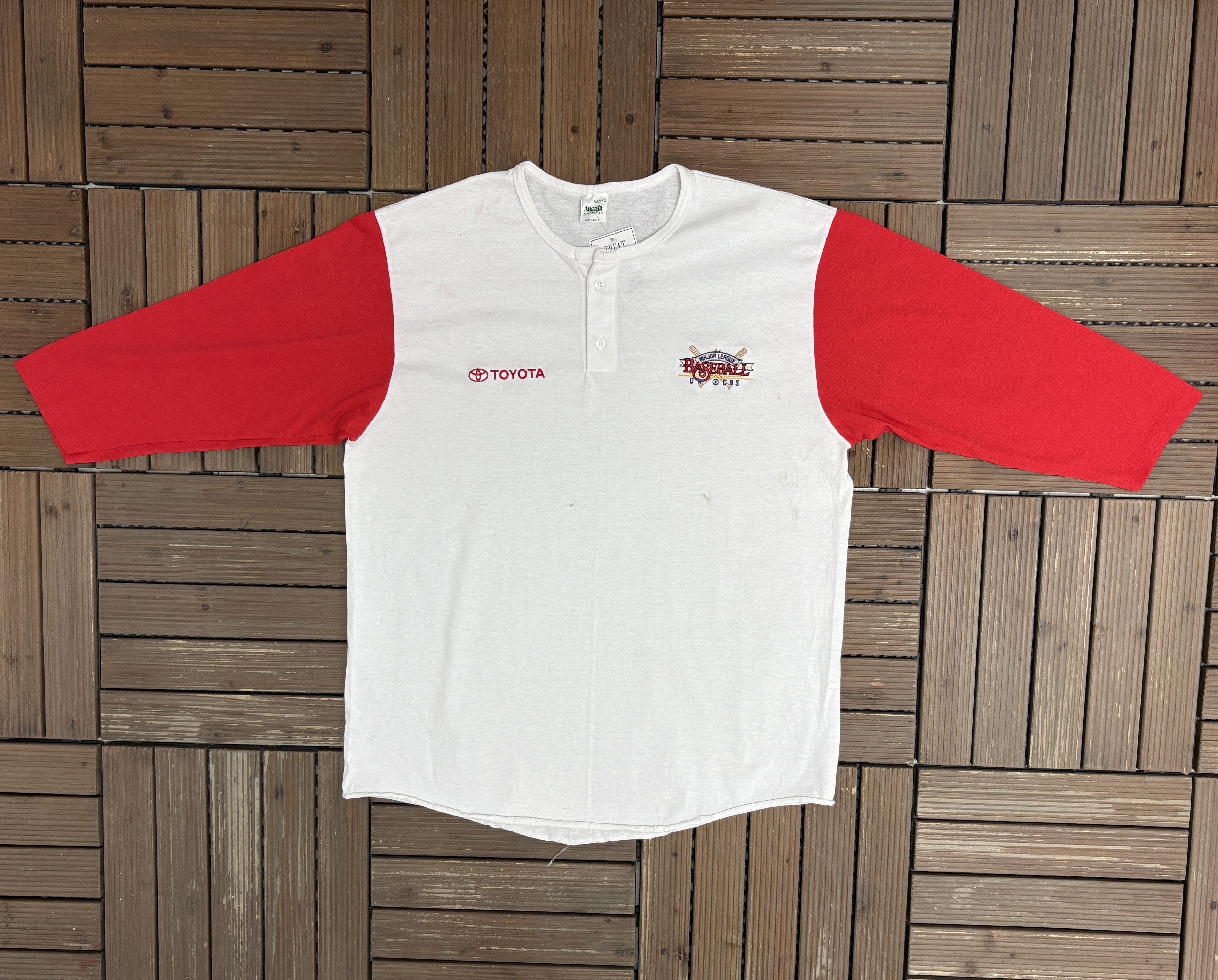 Vintage Major League Baseball on CBS Embroidered Vintage 3/4 Sleeve Size US XL / EU 56 / 4 - 5 Thumbnail