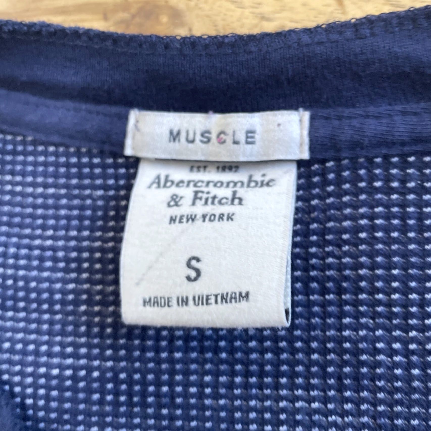Abercrombie & Fitch VINTAGE Abercrombie & Fitch Thermal Henley Shirt Men S Blue Pique Knit Moose Logo Embroidered Size US S / EU 44-46 / 1 - 7 Thumbnail