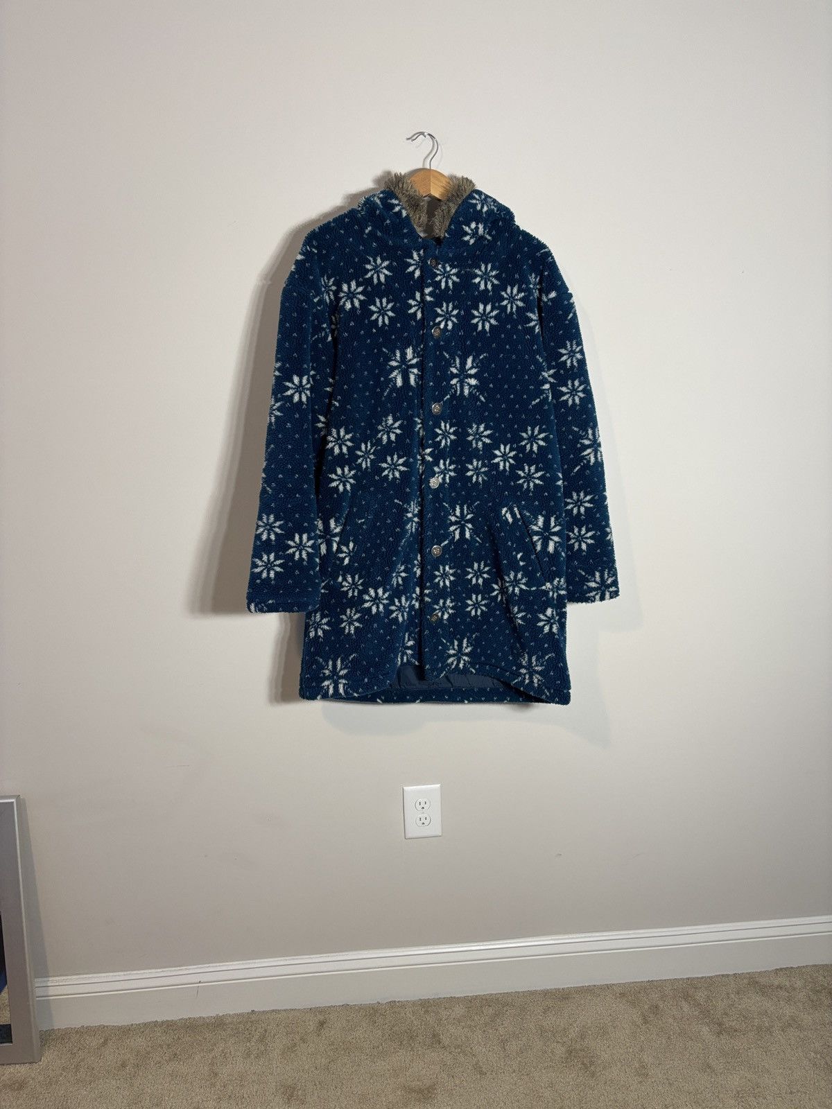 L.L. Bean Vintage LL Bean Snowflake Sherpa Fleece Jacket Fur Hood Rare Size US L / EU 52-54 / 3 - 1 Thumbnail