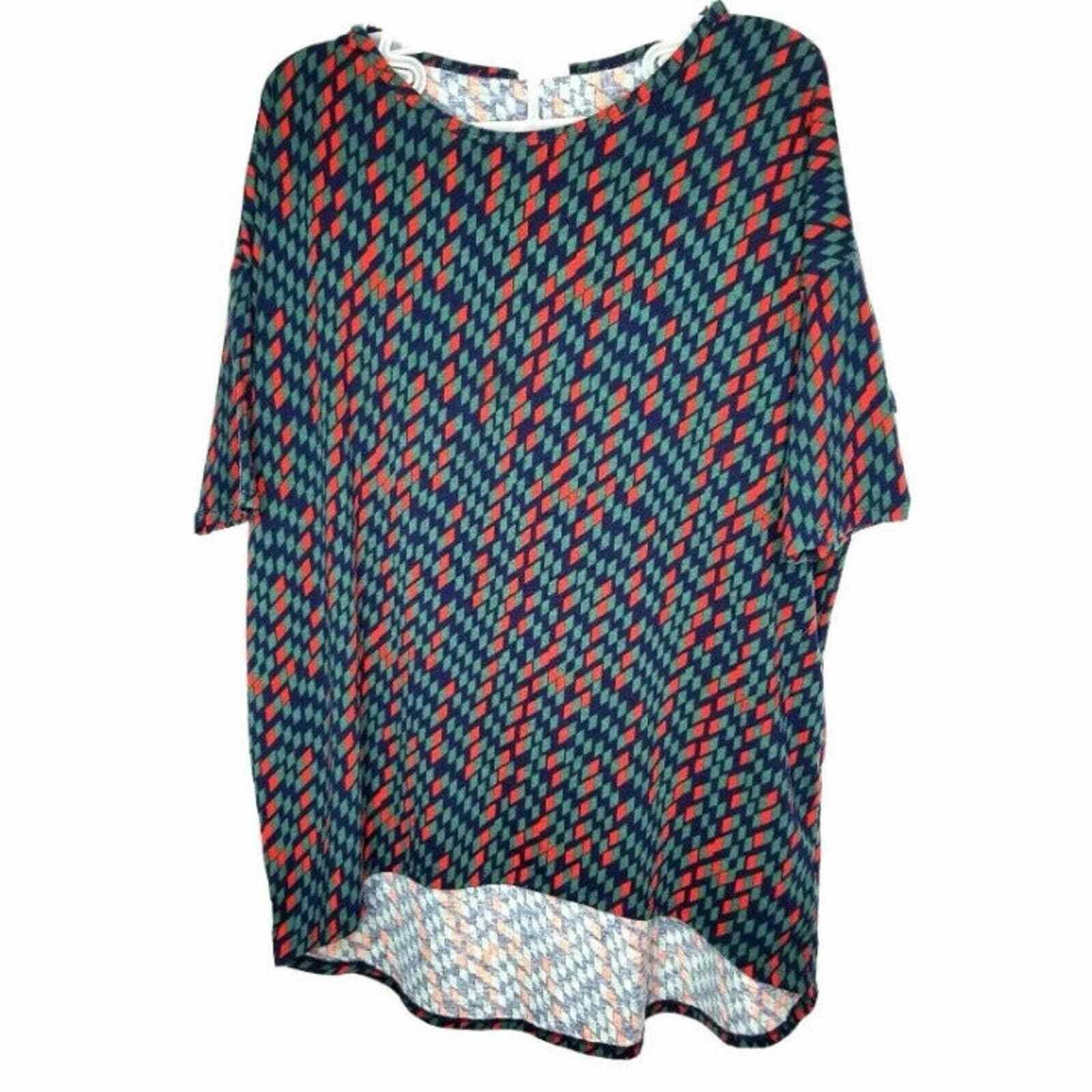 Other LulaRoe Irma Tunic M Red Blue Green Stretch Knit Top Geomet Size 32" / US 10 / IT 46 - 1 Thumbnail