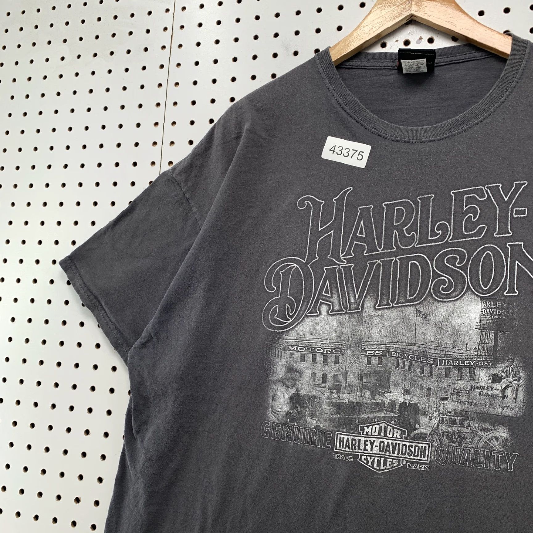 Harley Davidson Harley-Davidson Gray Motorcycle Graphic T-Shirt 2XL Men’s Size US XXL / EU 58 / 5 - 7 Thumbnail