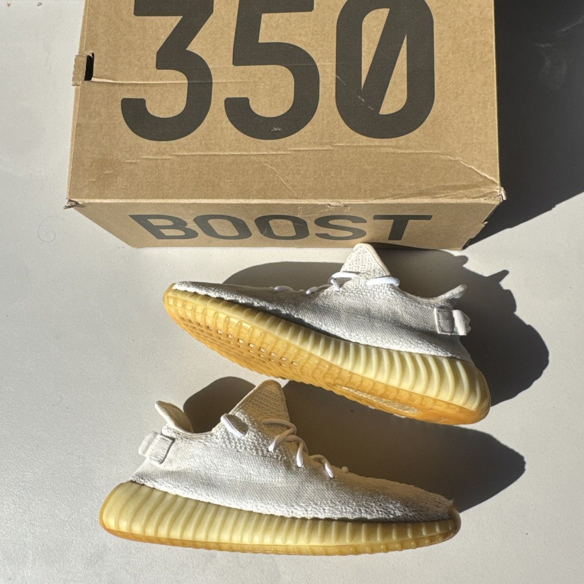 Yeezy Yeezy 350 V2 Cream size 11.5 Size US 11.5 / EU 44-45 - 3 Thumbnail