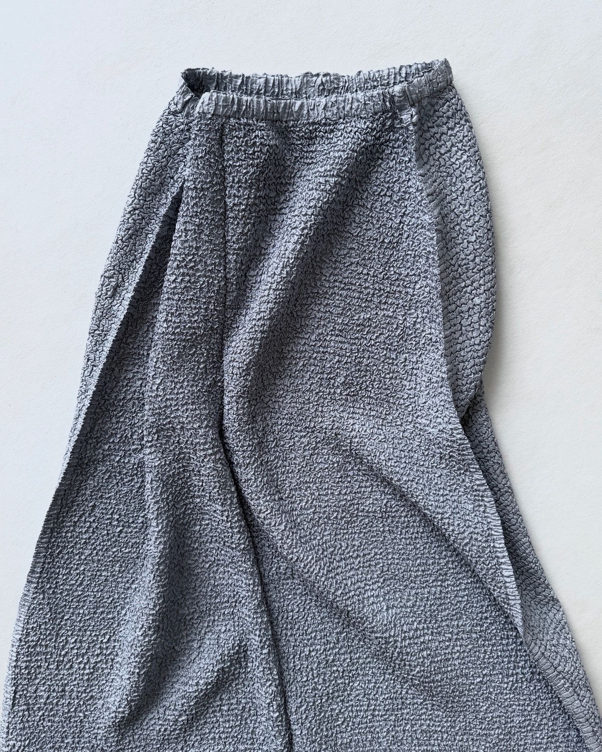 Issey Miyake YOSHIKI HISHINUMA WRINKLED PLEATS MAXI SKIRT Size 26" / US 2 / IT 38 - 4 Thumbnail