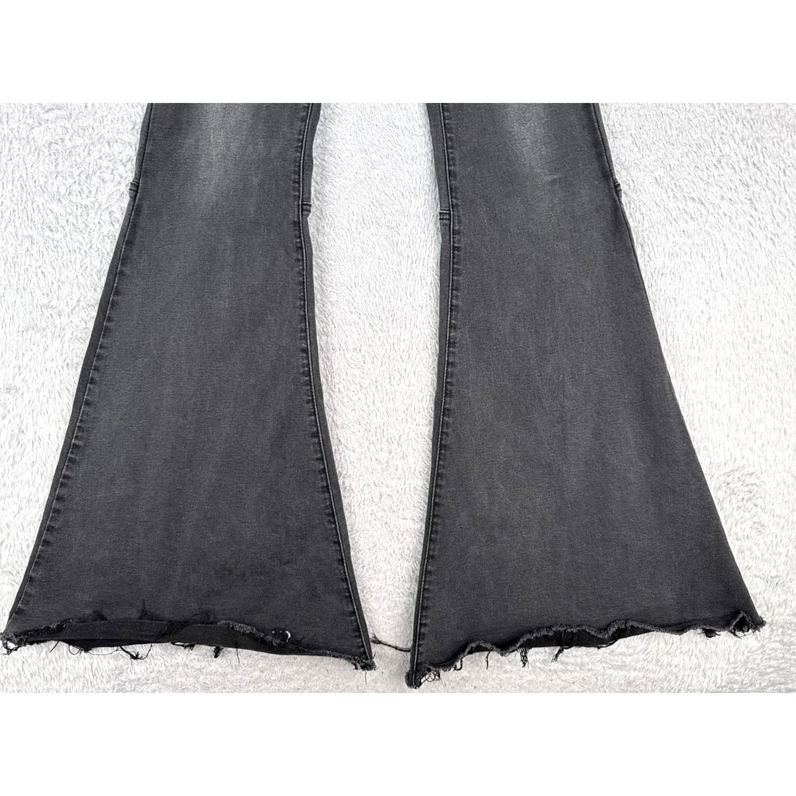 Free People Free People Jeans Women 24 Black Denim Flared High Rise Wide Leg 30 Inseam 24x30 Vintage No Size 42" / US 20 - 2 Thumbnail