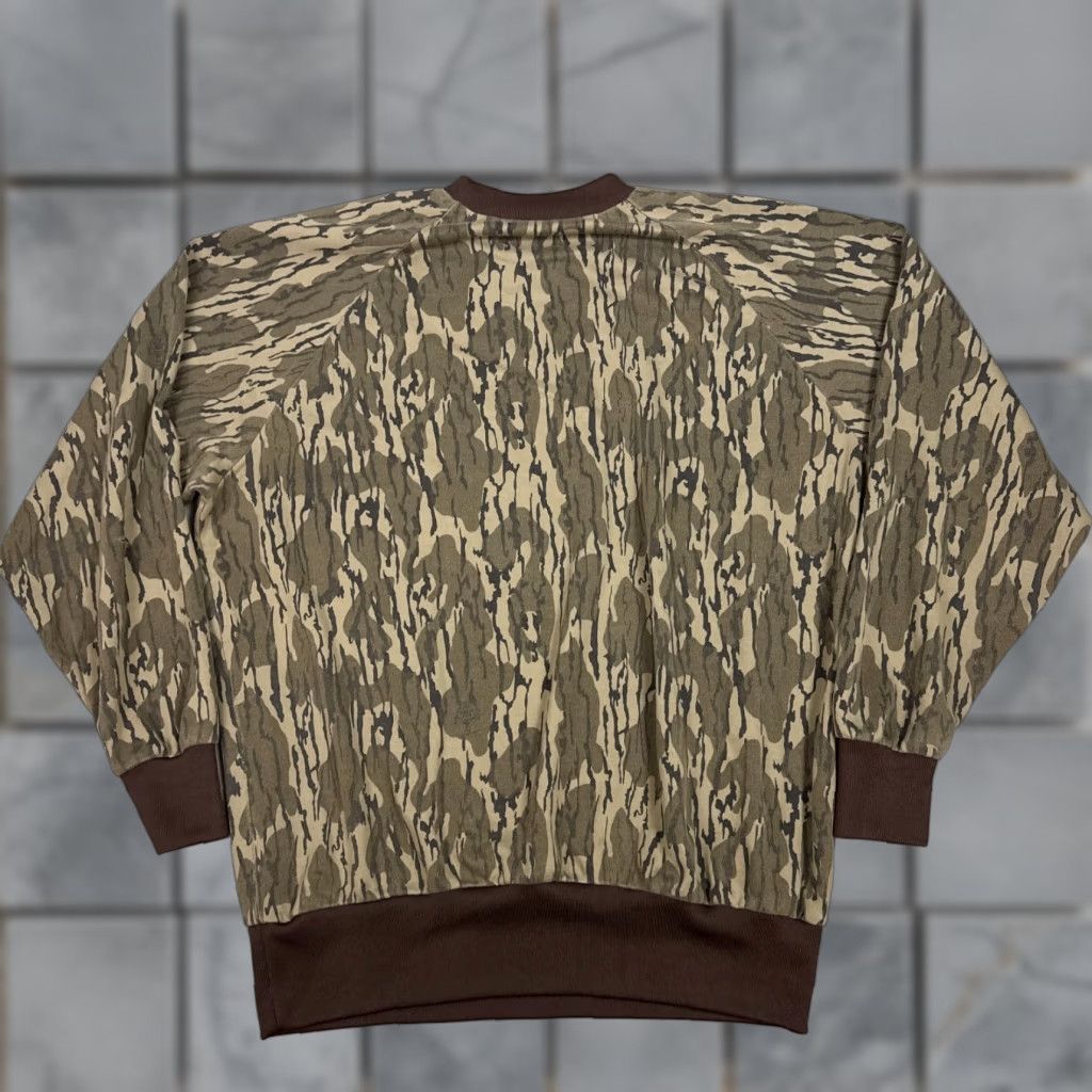 Vintage VINTAGE Mossy Oak Sweatshirt Men Large Bottomland Camo Hunting Crewneck Shirt Mens Green Camouflage Knit Cotton Pullover Vintage 90s? Size US L / EU 52-54 / 3 - 1 Thumbnail