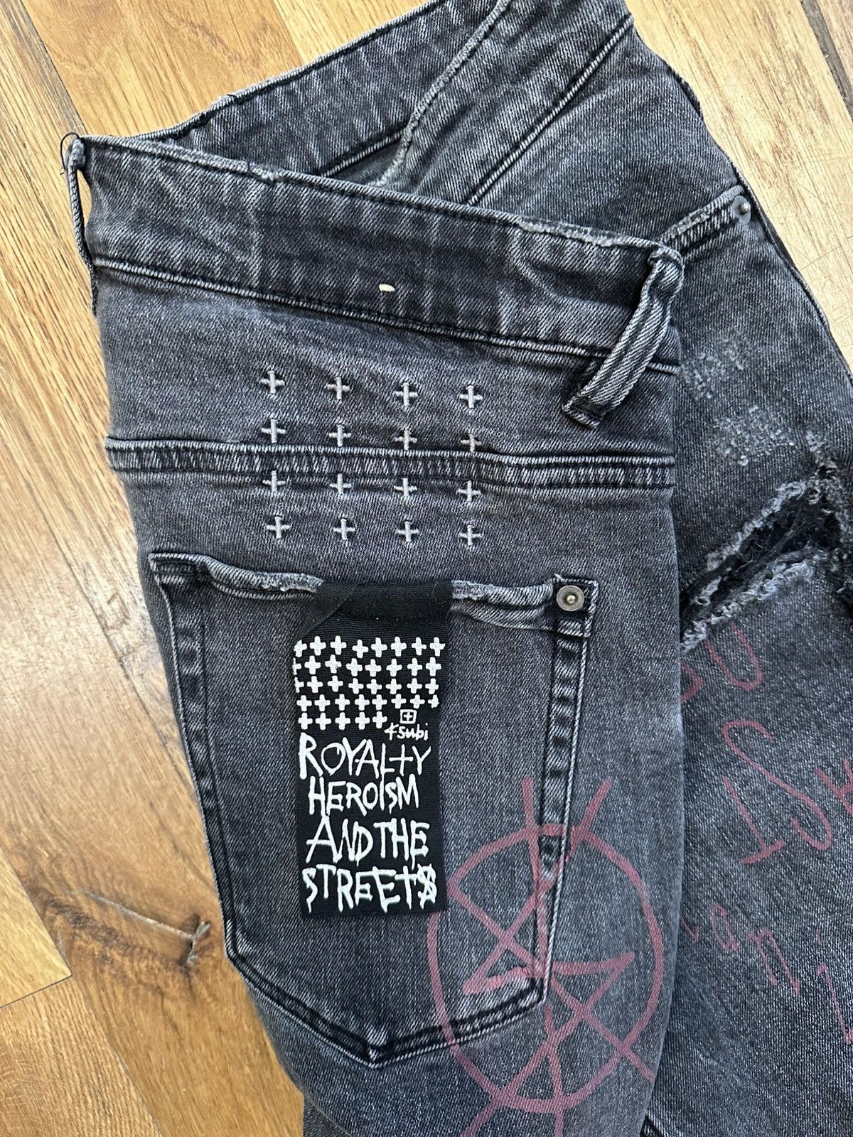 Ksubi Ksubi Red Knee Spell Faded Black Denim Jeans Size 33 Size US 33 - 4 Thumbnail