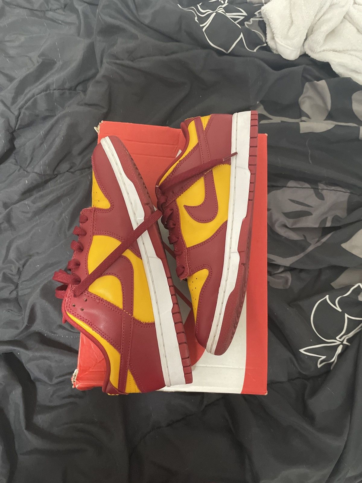 Nike Midas gold dunks Size US 9.5 / EU 42-43 - 2 Thumbnail