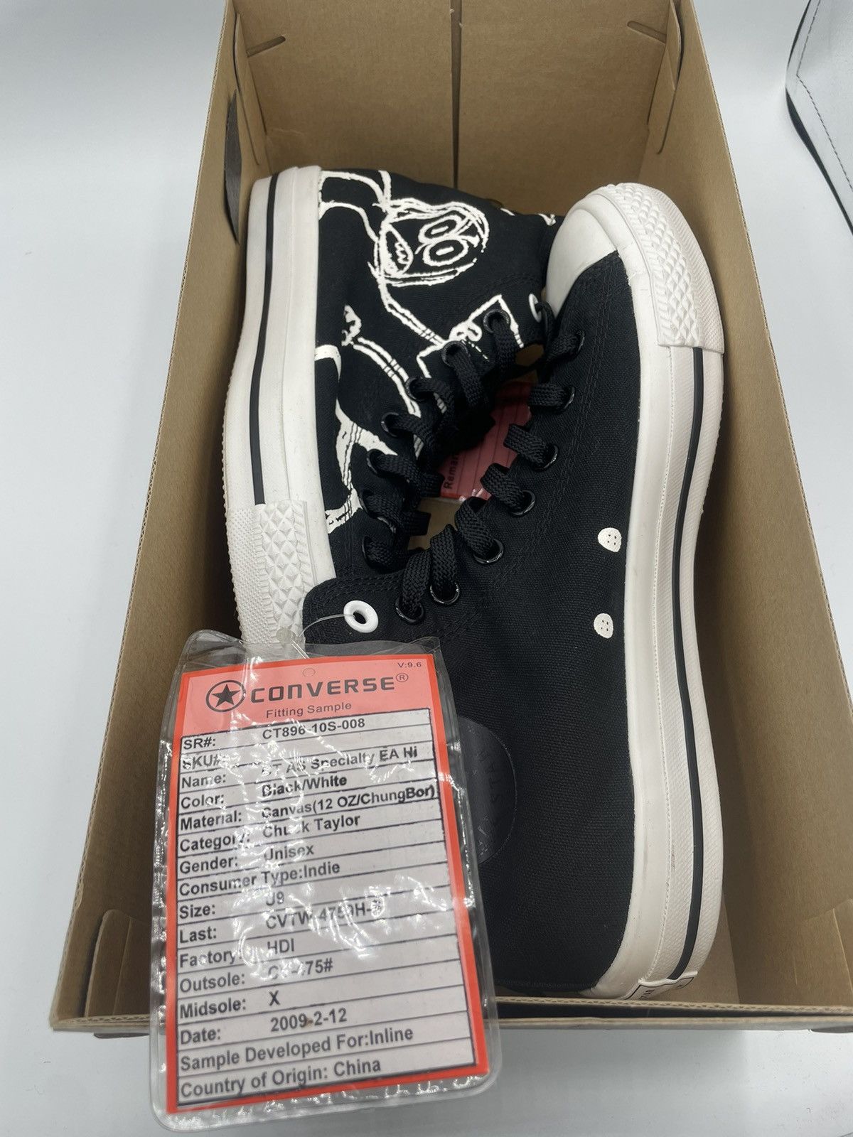 Converse RARE CORALINE CONVERSE SAMPLE ANIMATION CREW 1 of ??? Size US 9 / EU 42 - 5 Thumbnail