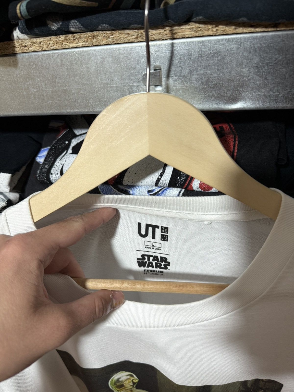 Uniqlo Uniqlo Star Wars R2-D2 C-3PO Japanese Brand T-Shirt Y2K Hype Size US L / EU 52-54 / 3 - 4 Thumbnail