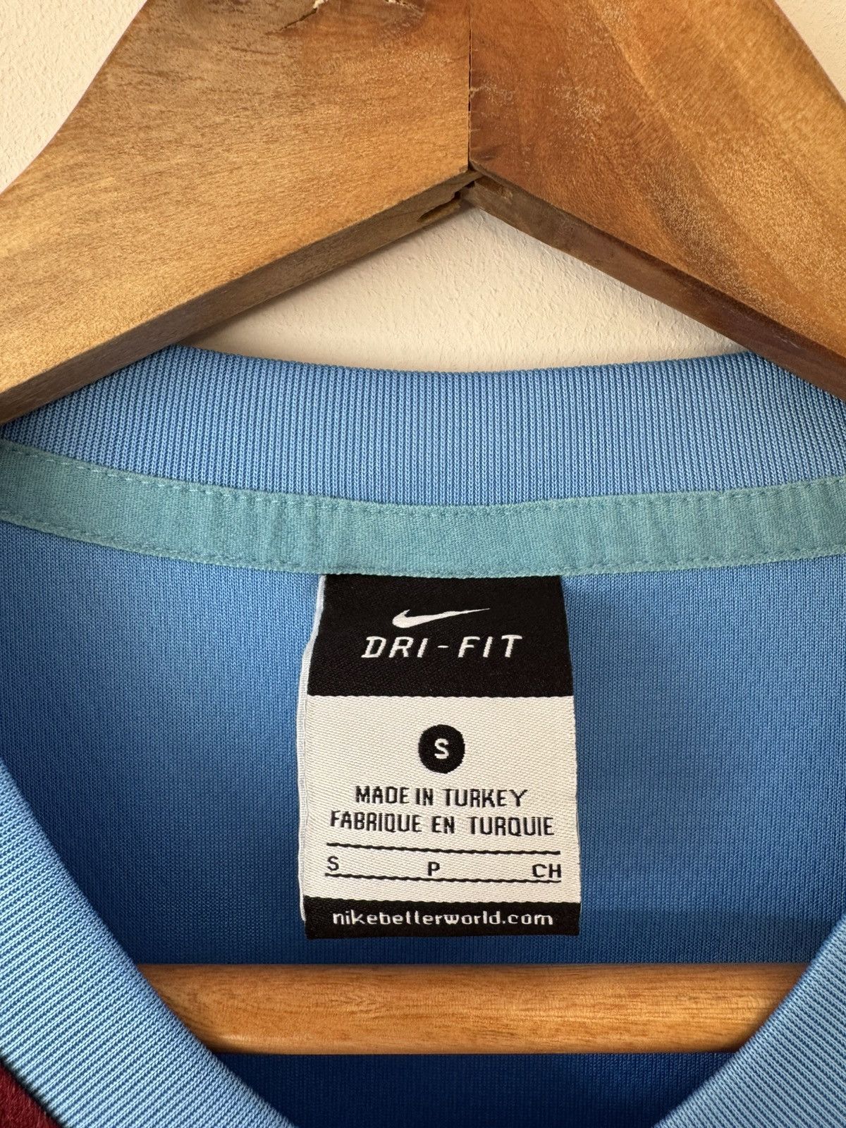 Nike Trabzonspor 2013-2014 Home Soccer Jersey Nike Football Shirt Size US S / EU 44-46 / 1 - 13 Thumbnail