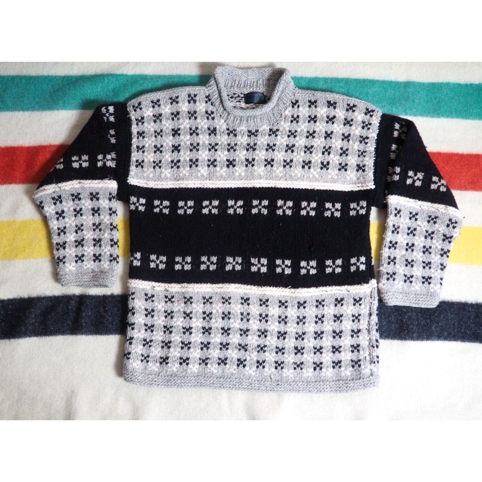 Vintage VINTAGE El Gringo Imports Sweater Pullover 100% Wool Gray Black Mens L 90s Geometric Knit Crew Neck Long Sleeve Wool Winter Fall Casual Size US L / EU 52-54 / 3 - 2 Thumbnail