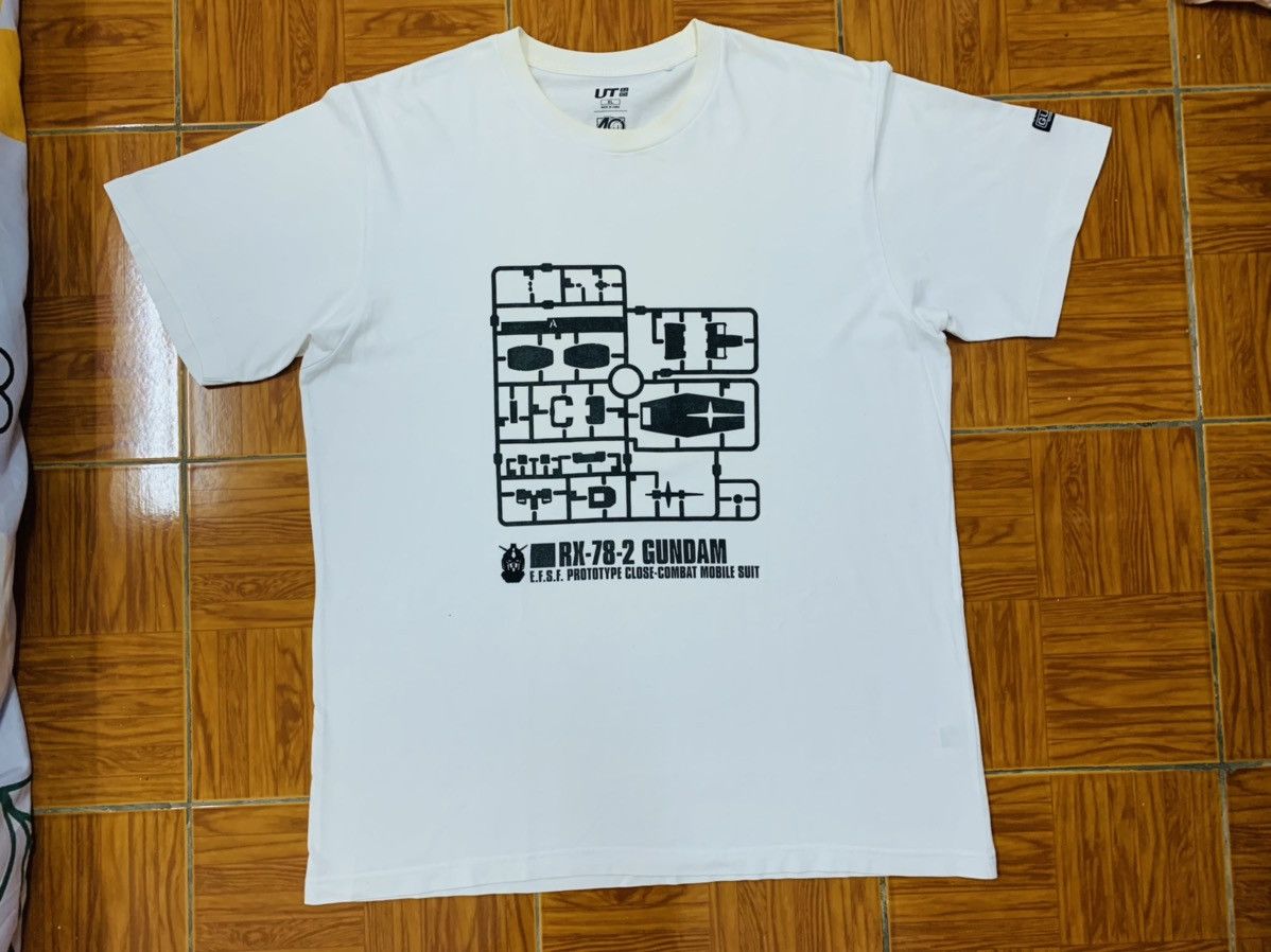 Japanese Brand × Uniqlo UNIQLO X GUNDAM 40th Anniversary Gunpla size XL Size US XL / EU 56 / 4 - 5 Thumbnail