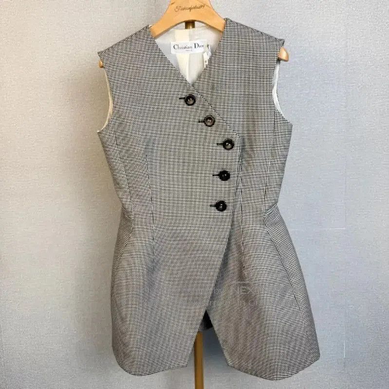 Dior Dior Grey Wool Cardigan for Women . Size M / US 6-8 / IT 42-44 - 1 Thumbnail