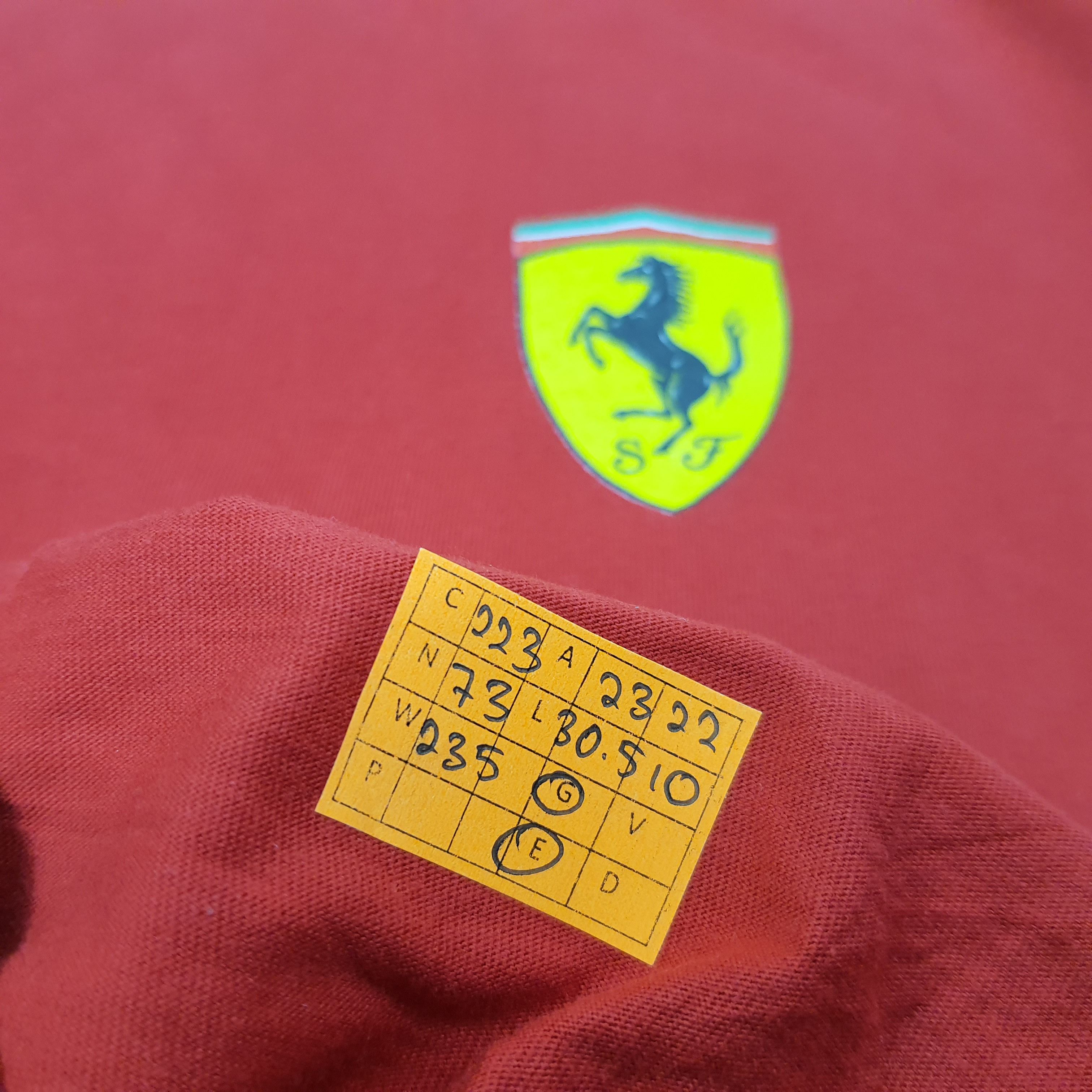 Ferrari Vintage Ferrari Formula1 F1 Racing Tshirt C223N73 Size US XL / EU 56 / 4 - 10 Thumbnail