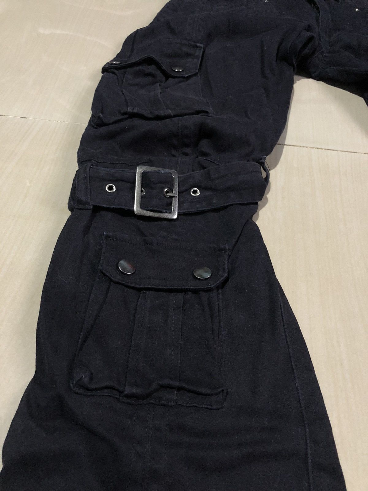 semanticdesign Semanticdesign Strapped Cargo Flare Pants Size US 29 - 4 Thumbnail