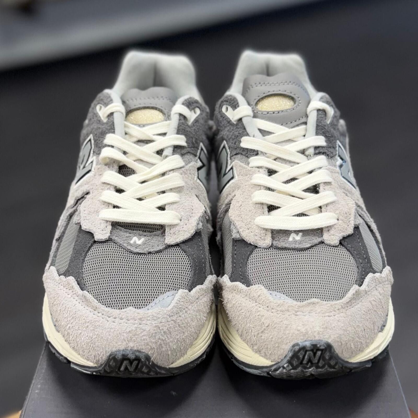 New Balance New Balance 2002R Protection Pack Rain Cloud - Preowned Size US 8.5 / IT 38.5 - 2 Thumbnail