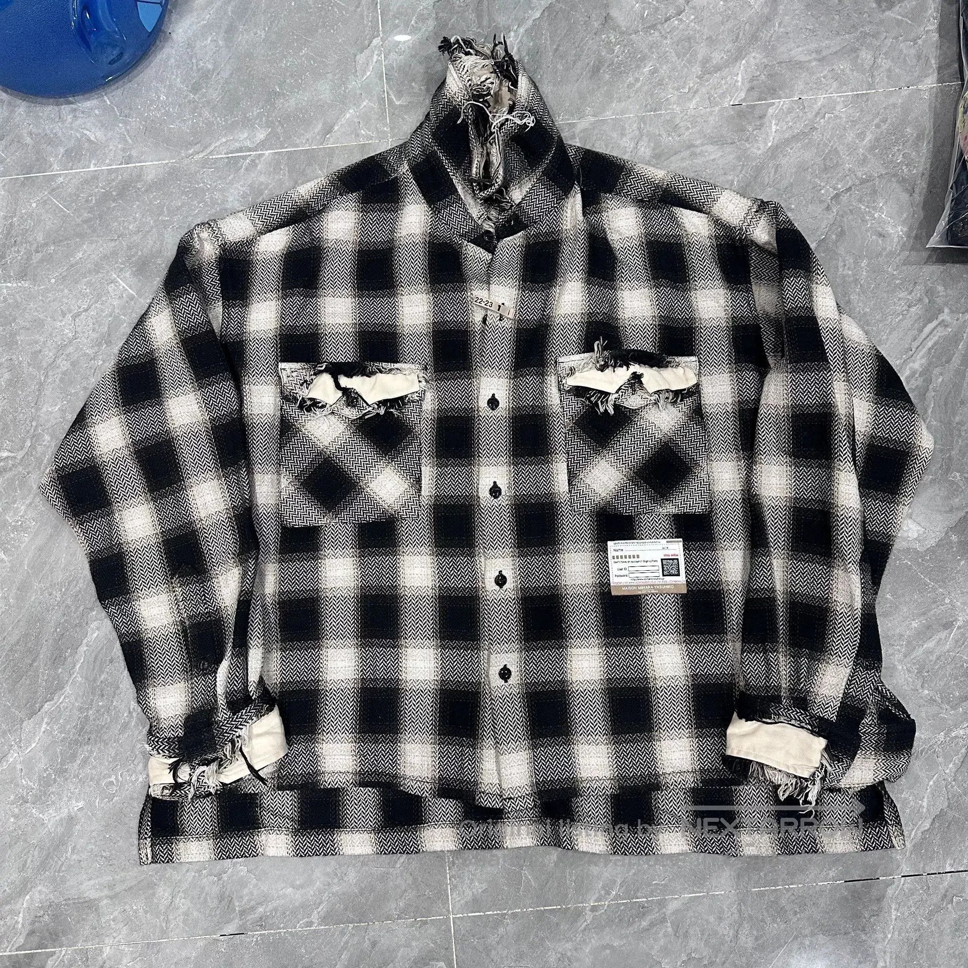 Maison MIHARA YASUHIRO Maison Mihara Yasuhiro Black and White Shirt. Size US S / EU 44-46 / 1 - 1 Thumbnail